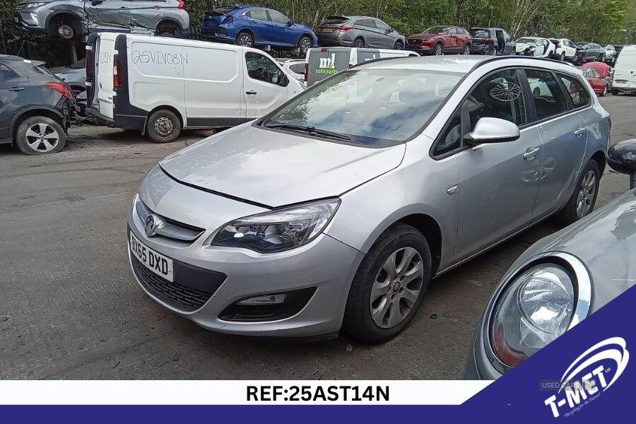 Jan 2016 Vauxhall Astra 1.6 CDTi 16V ecoFLEX Design 5dr