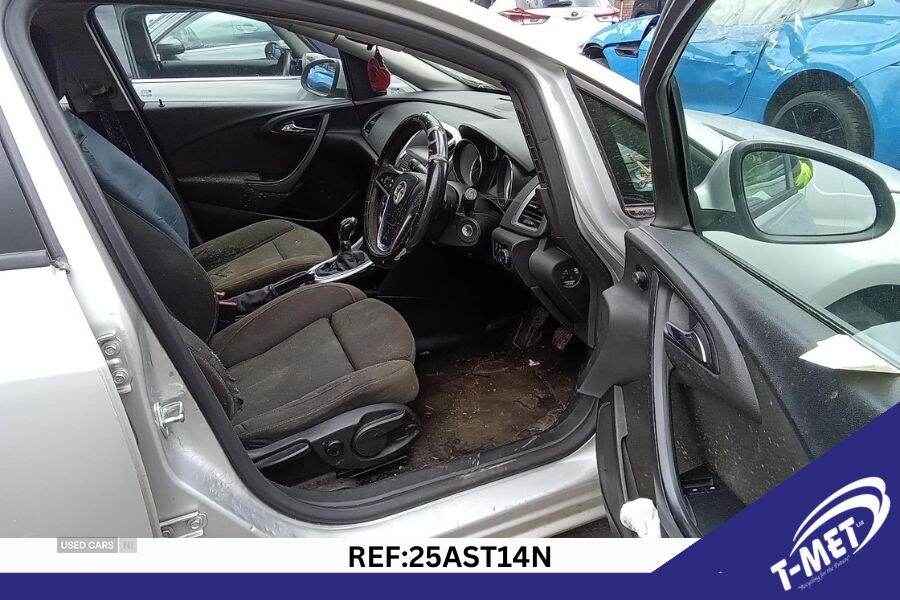 Jan 2016 Vauxhall Astra 1.6 CDTi 16V ecoFLEX Design 5dr