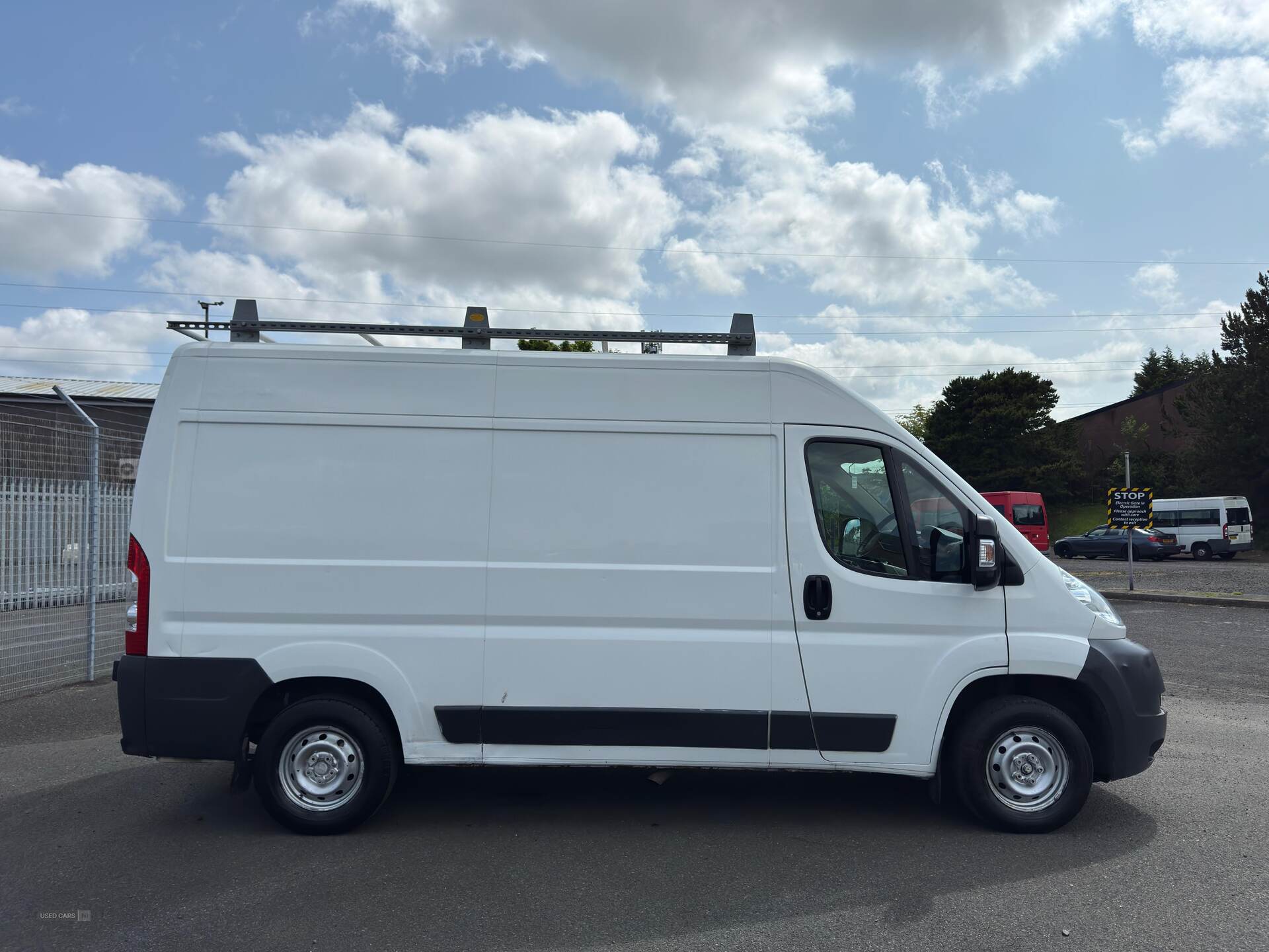 May 2014 Peugeot Boxer 2.2 HDi H2 Van 110ps