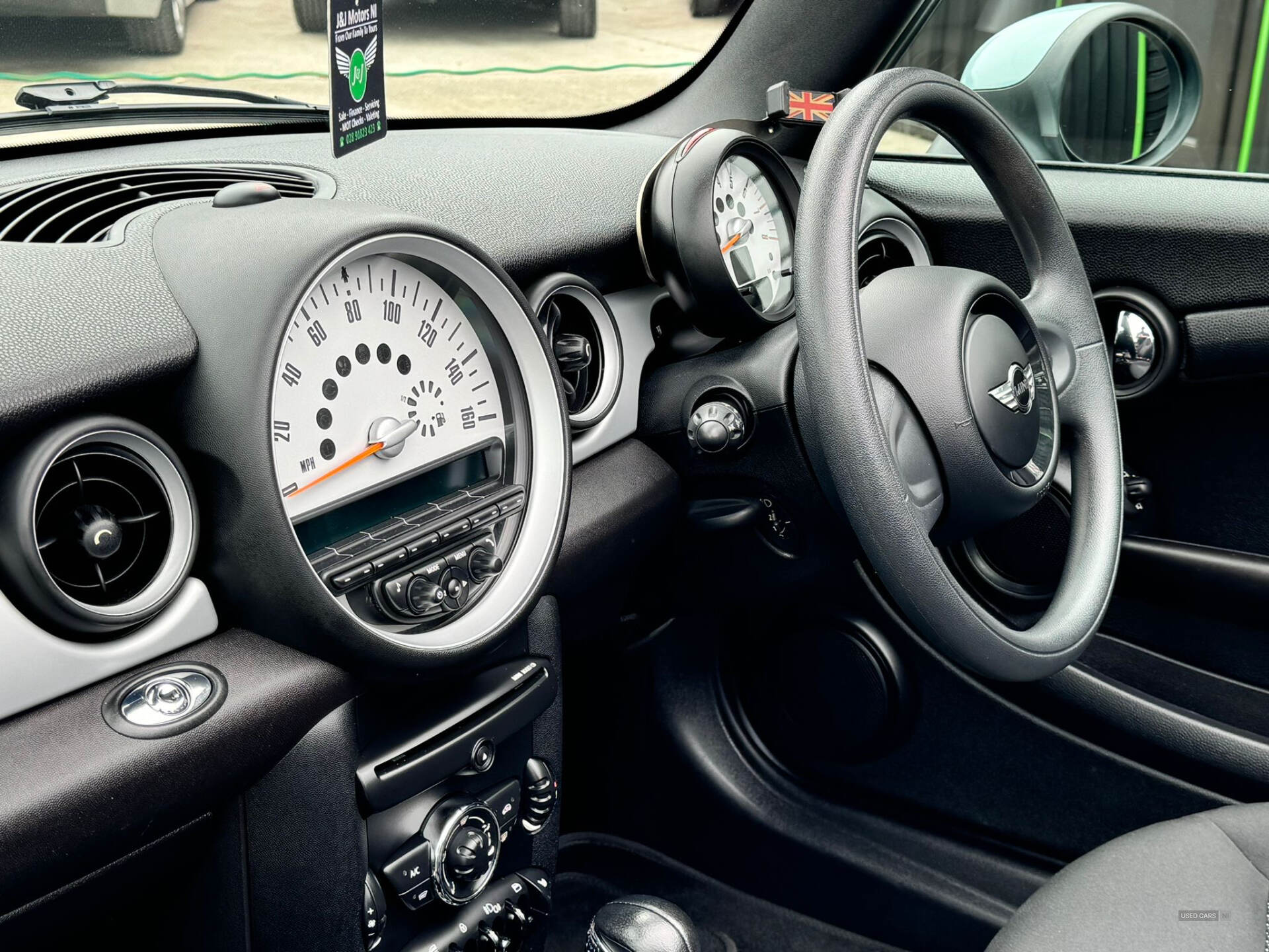 Sep 2013 MINI Convertible 1.6 Cooper 2dr Auto