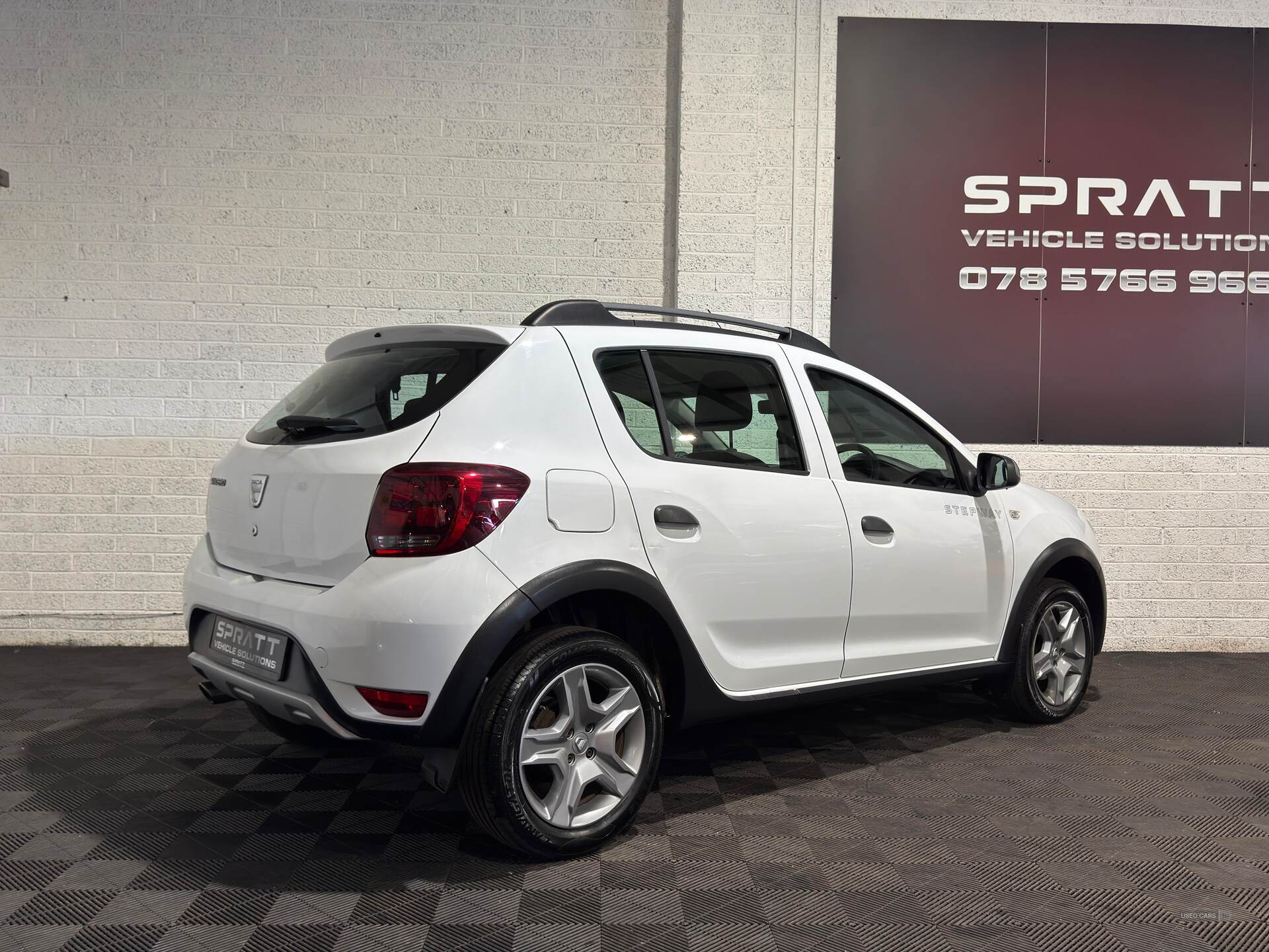 Jul 2017 Dacia Sandero Stepway 0.9 TCe Ambiance 5dr