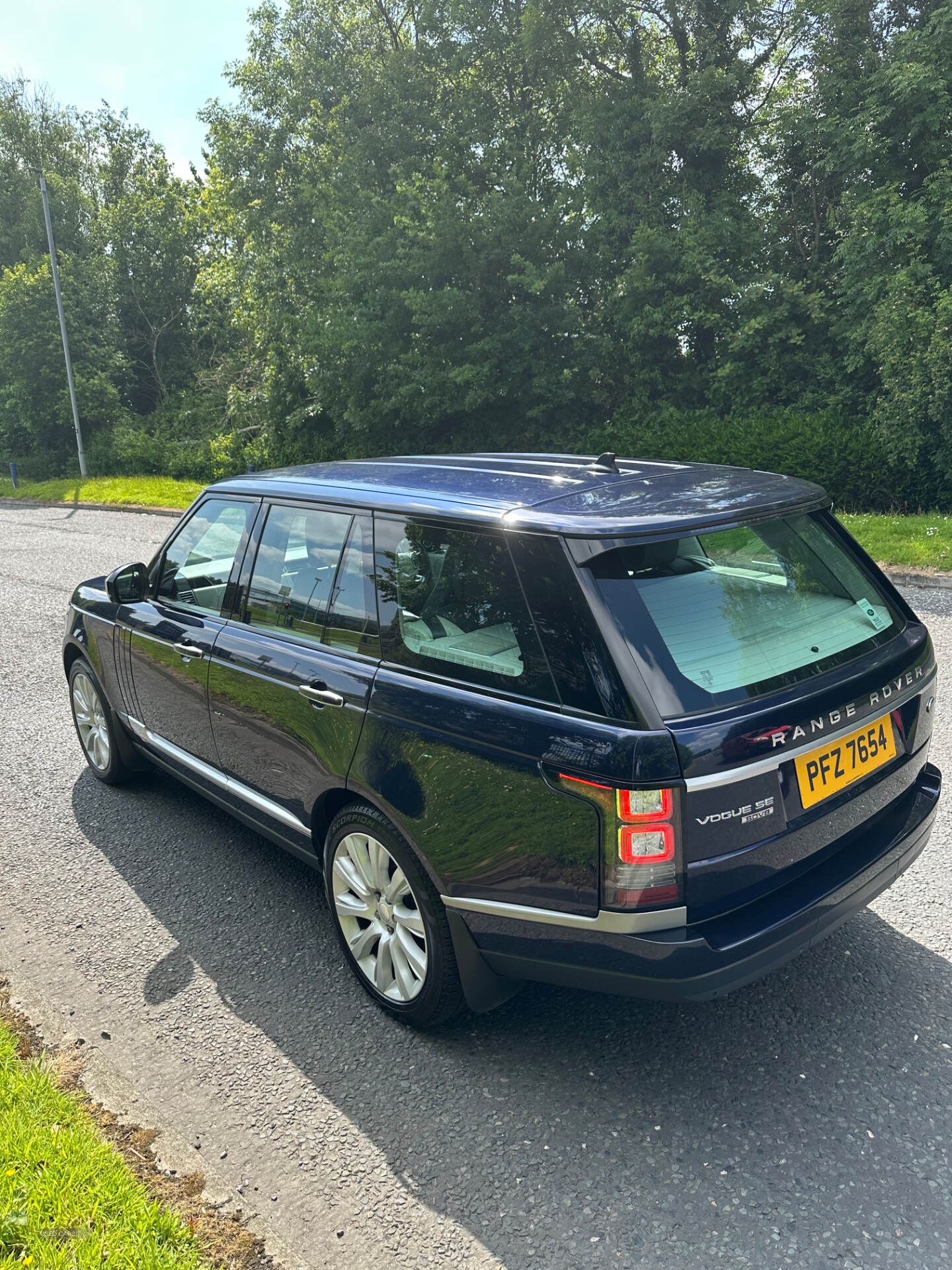 Feb 2015 Land Rover Range Rover 4.4 SDV8 Vogue SE 4dr Auto