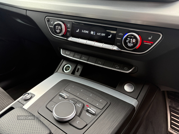 Audi Q5 DIESEL ESTATE in Down