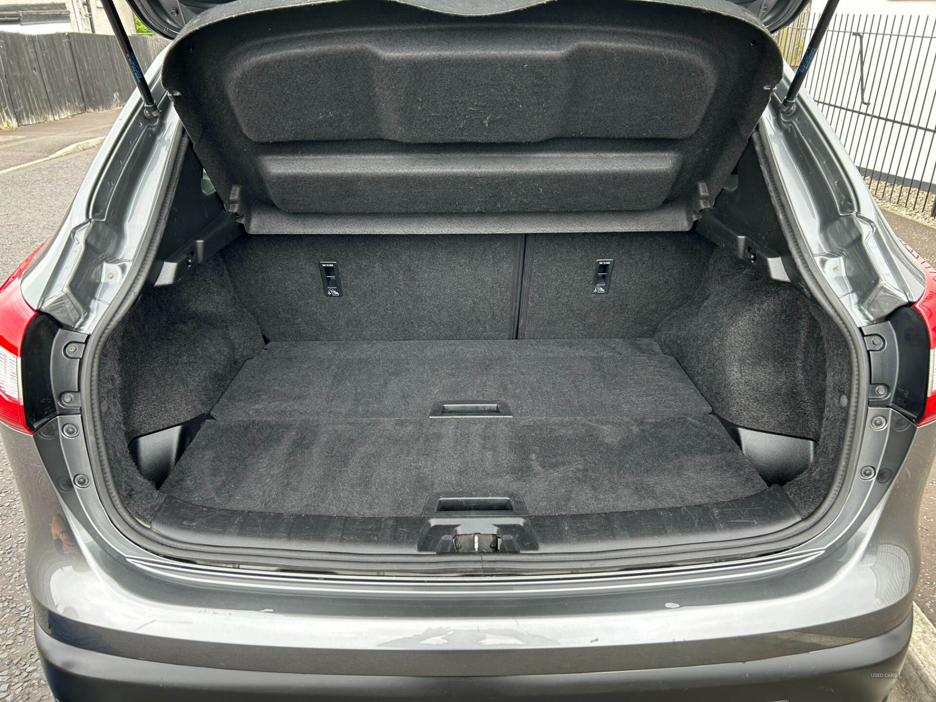 Jun 2017 Nissan Qashqai 1.5 dCi N-Vision 5dr