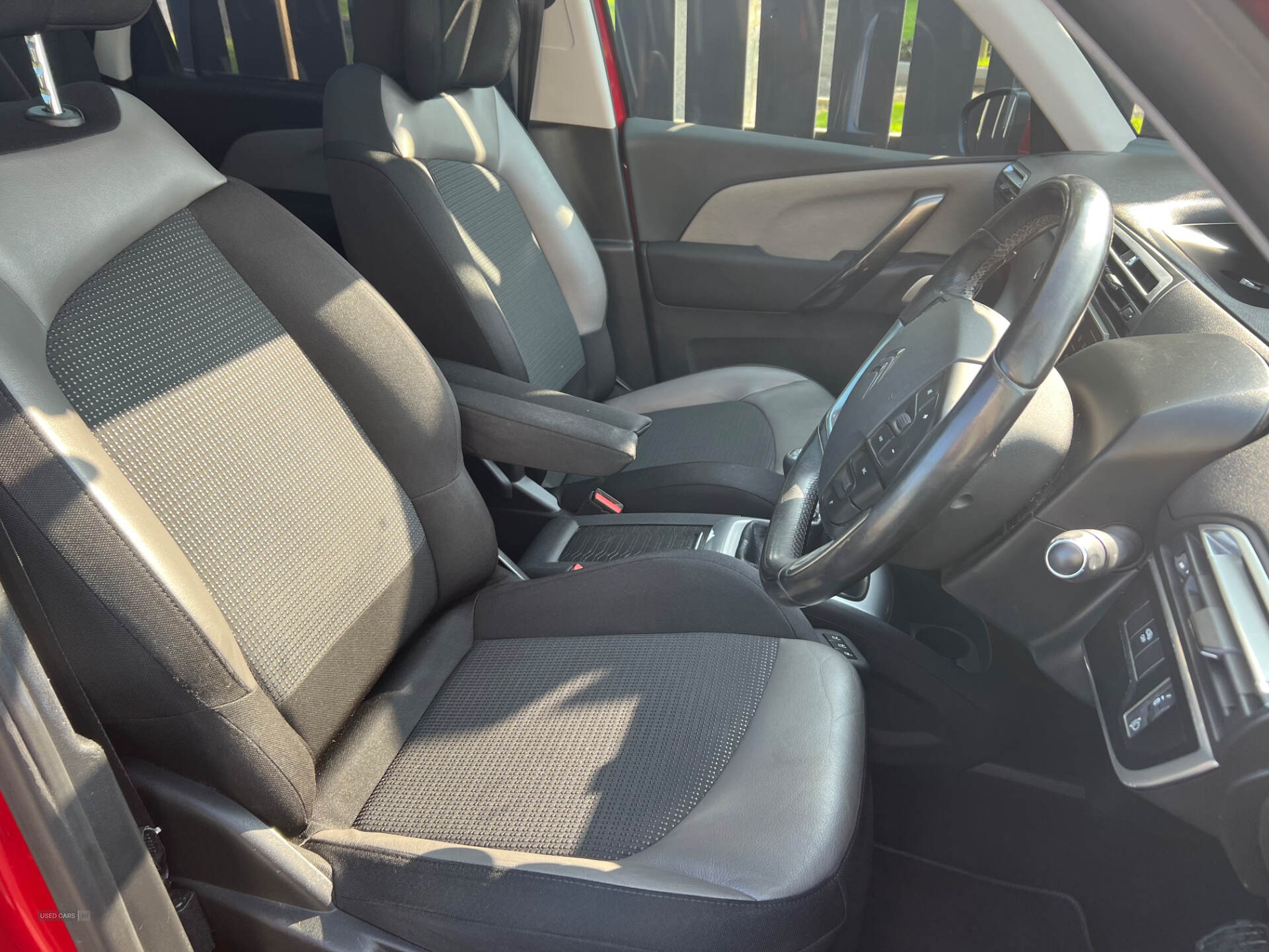 Jan 2014 Citroen C4 Picasso 1.6 e-HDi 115 Airdream Exclusive+ 5dr