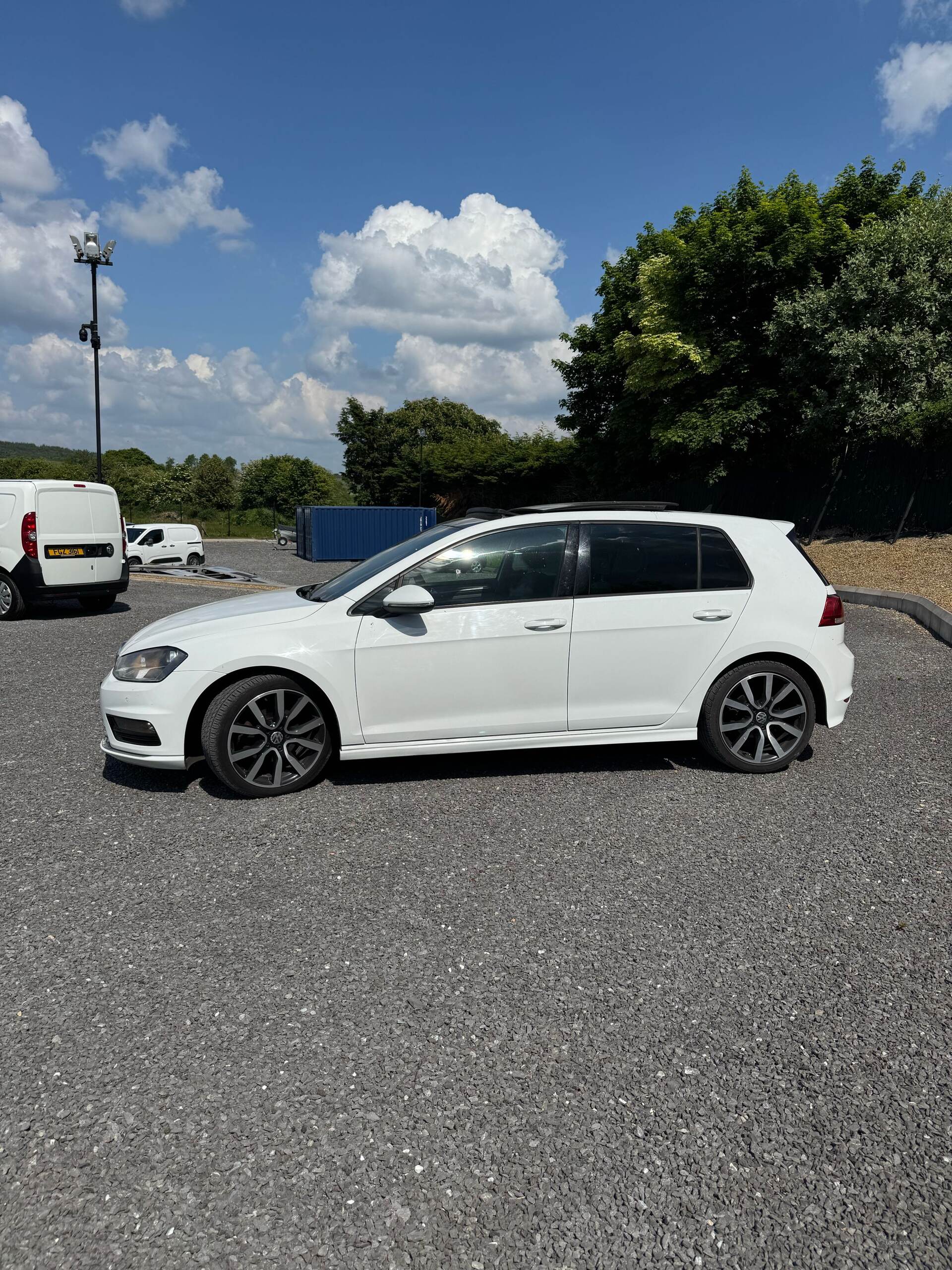 Sep 2016 Volkswagen Golf 2.0 TDI R-Line Edition 5dr