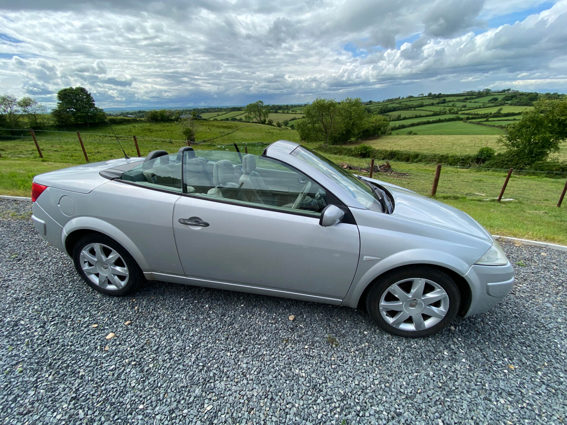 Oct 2007 Renault Megane 1.6 VVT Dynamique 2dr