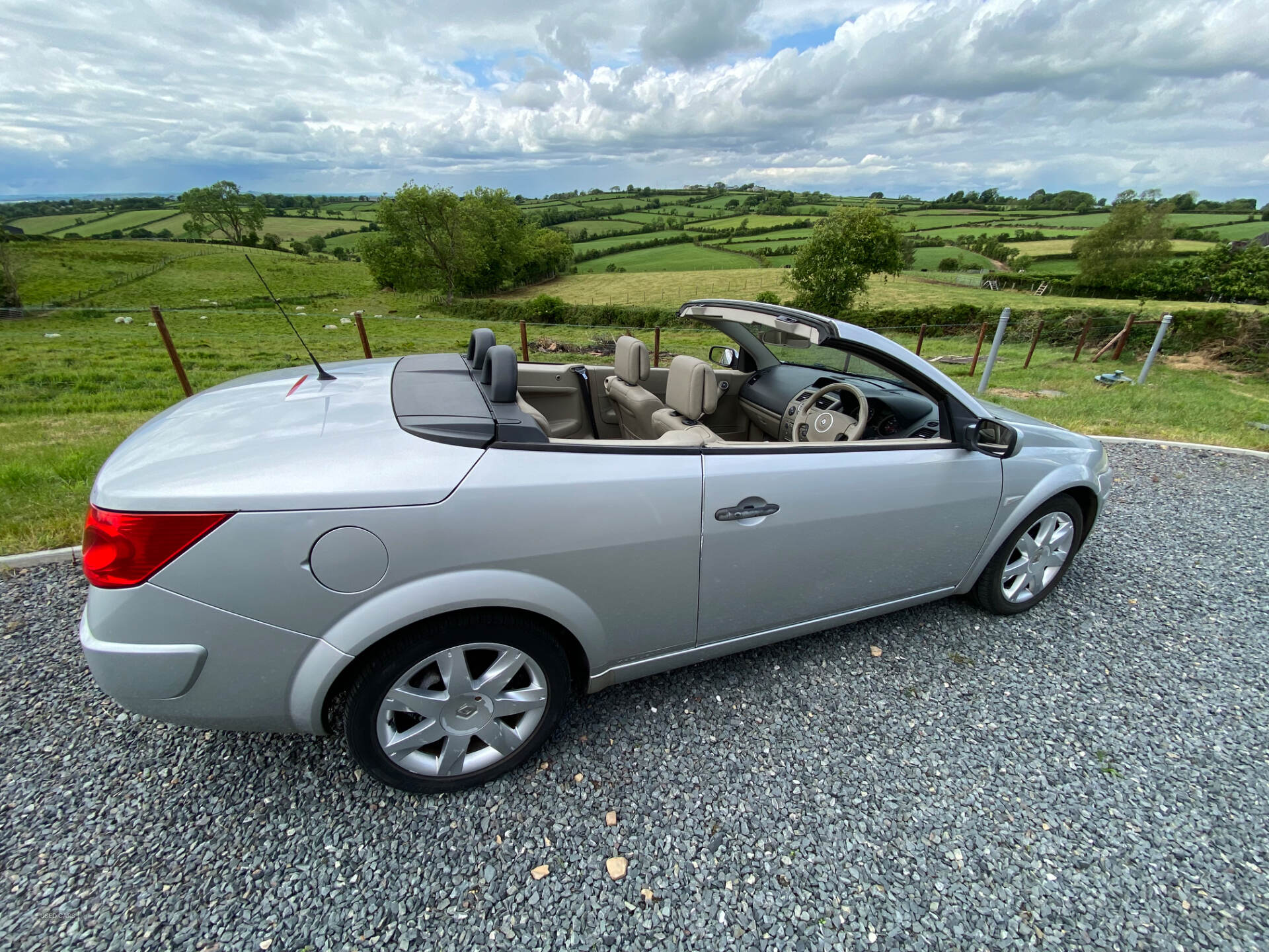 Oct 2007 Renault Megane 1.6 VVT Dynamique 2dr