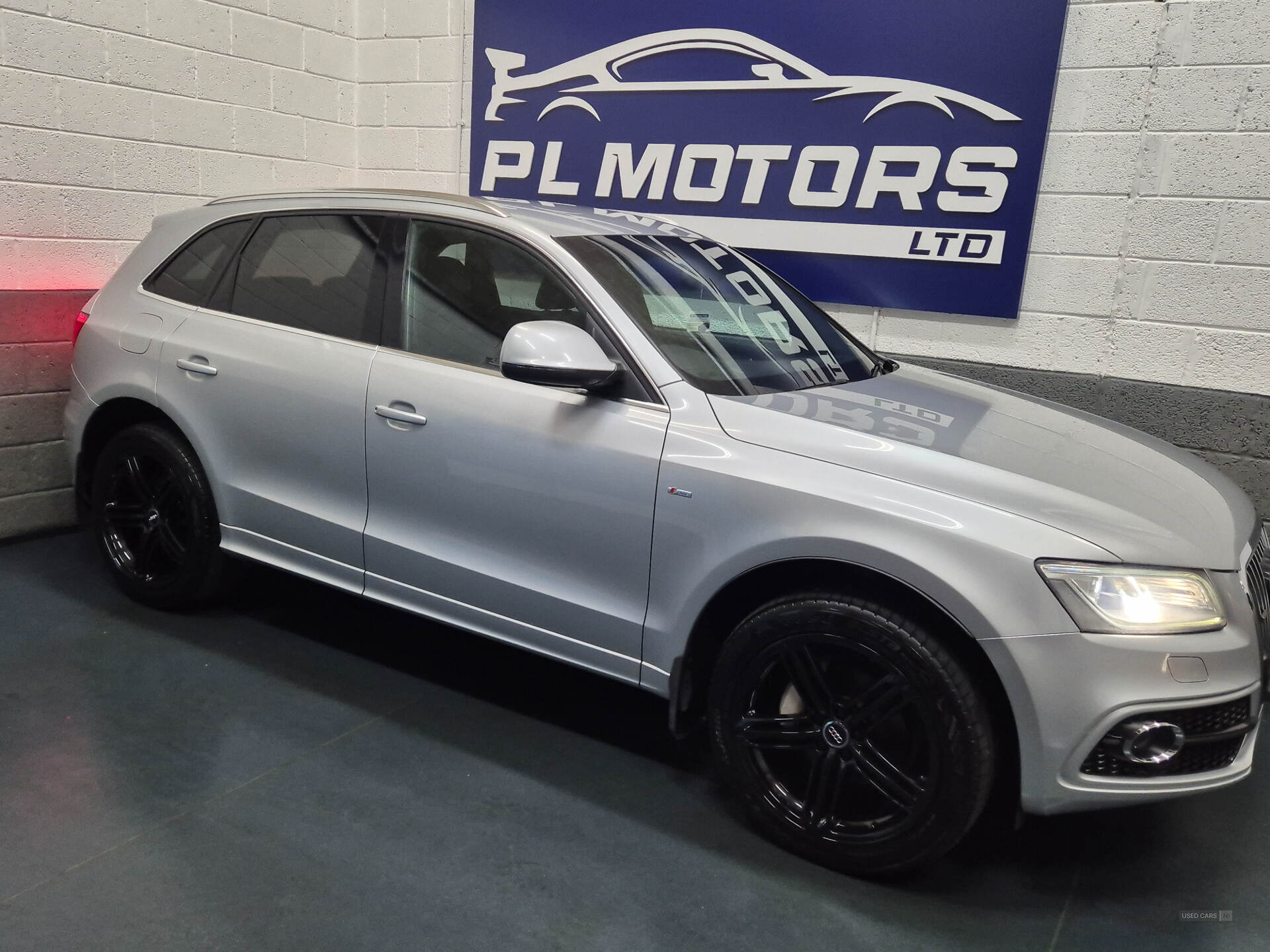 Feb 2013 Audi Q5 2.0 TDI Quattro S Line Plus 5dr S Tronic