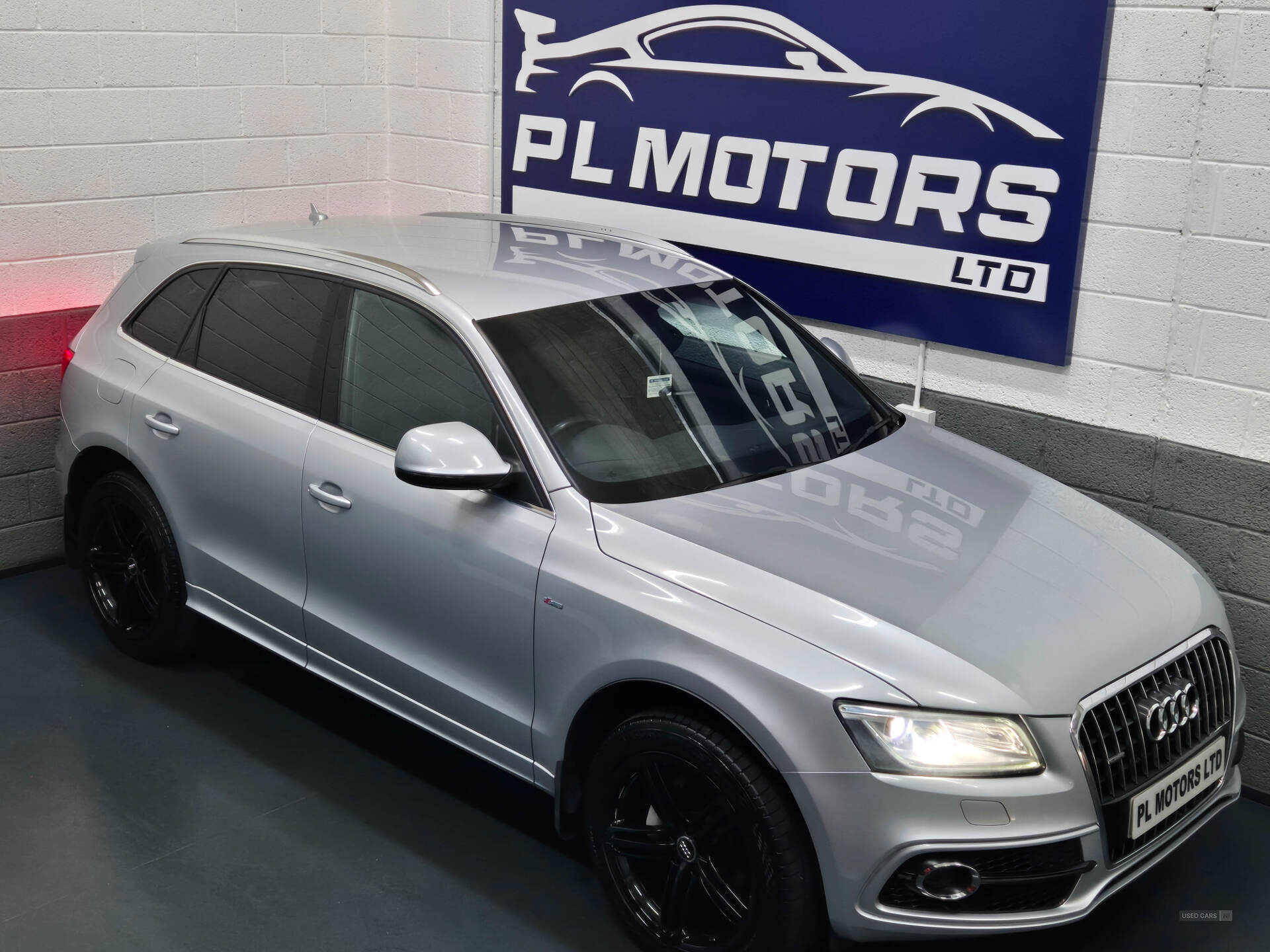 Feb 2013 Audi Q5 2.0 TDI Quattro S Line Plus 5dr S Tronic