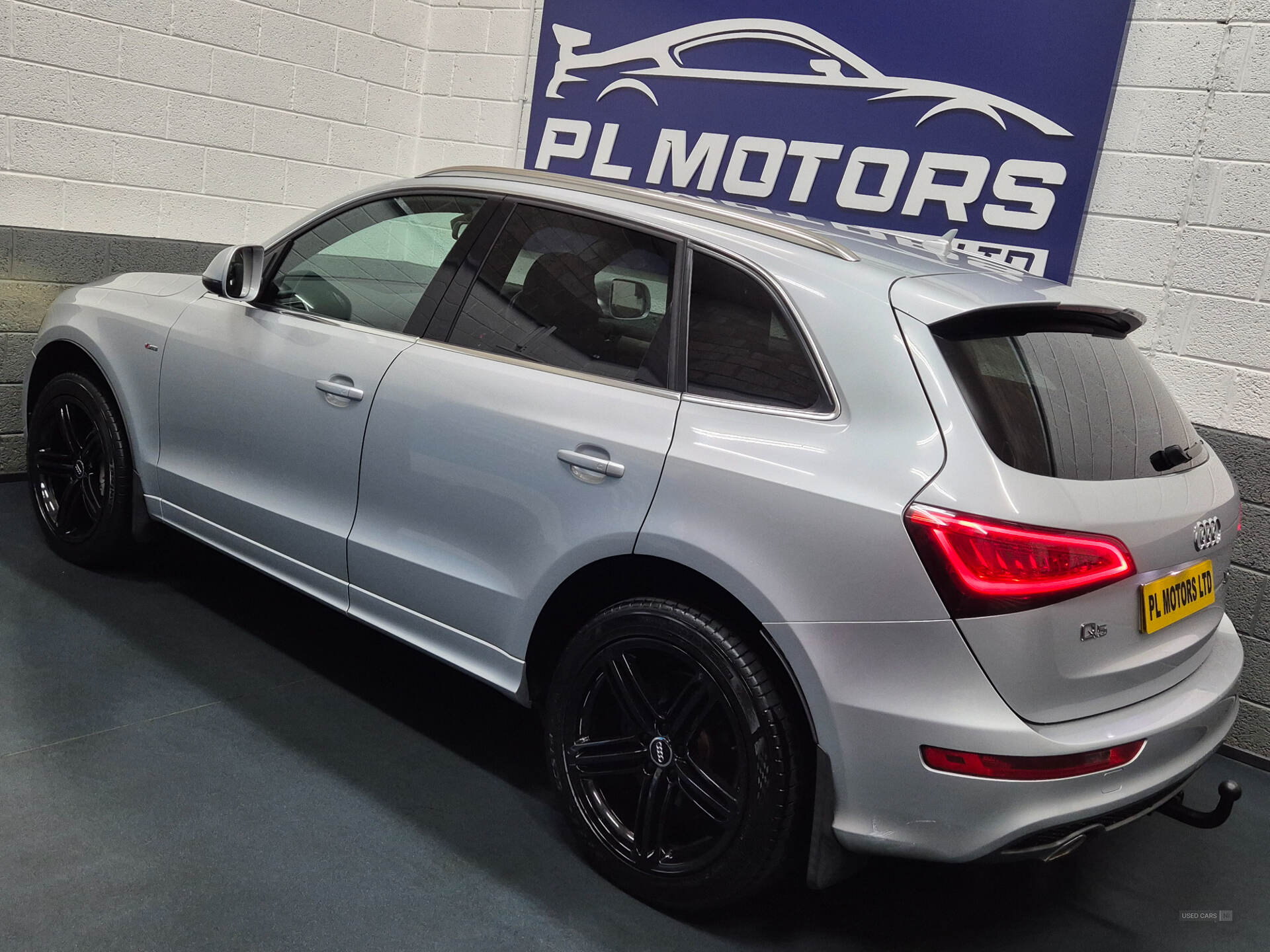Feb 2013 Audi Q5 2.0 TDI Quattro S Line Plus 5dr S Tronic