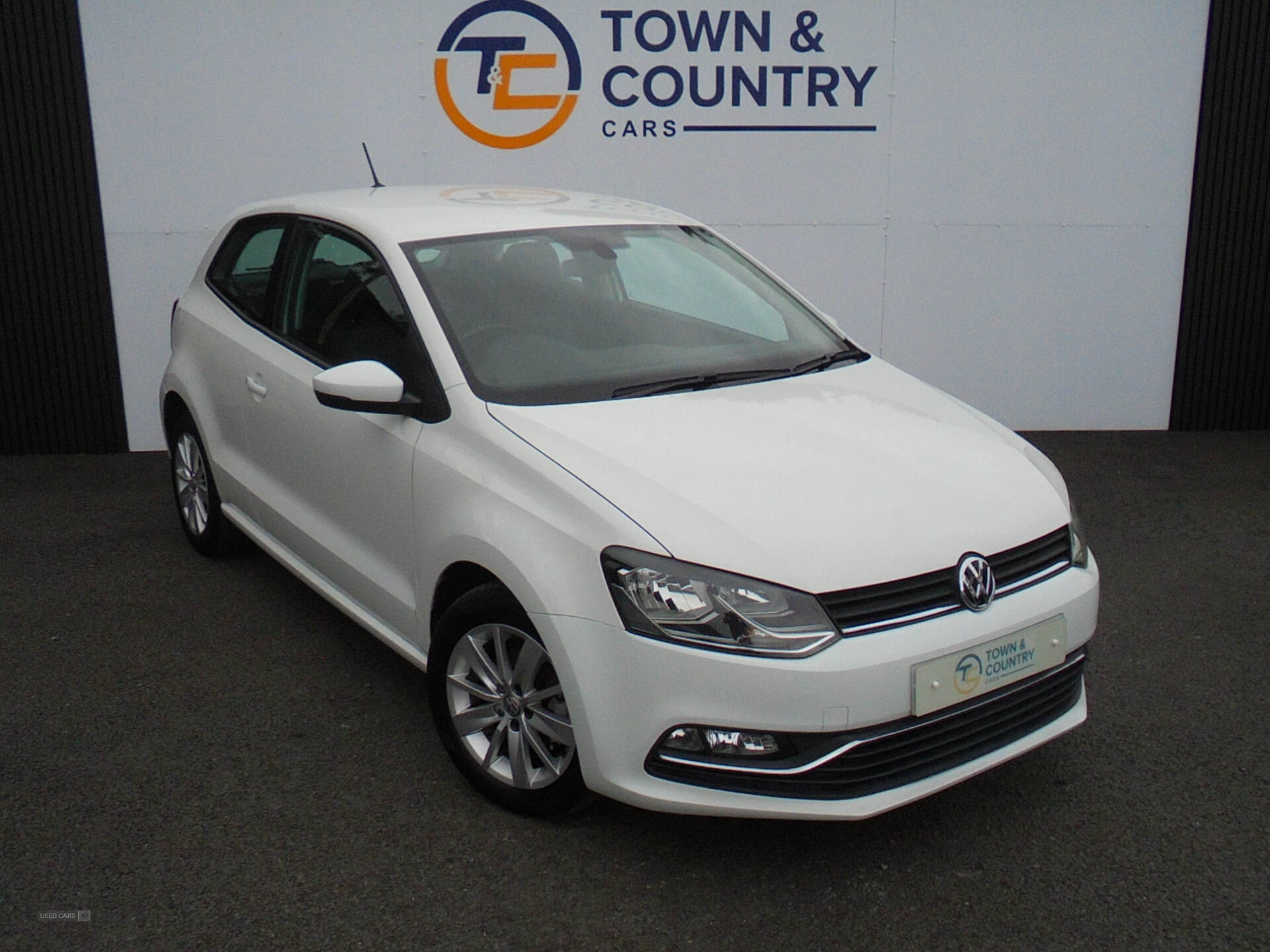 Apr 2015 Volkswagen Polo 1.0 75 SE 3dr