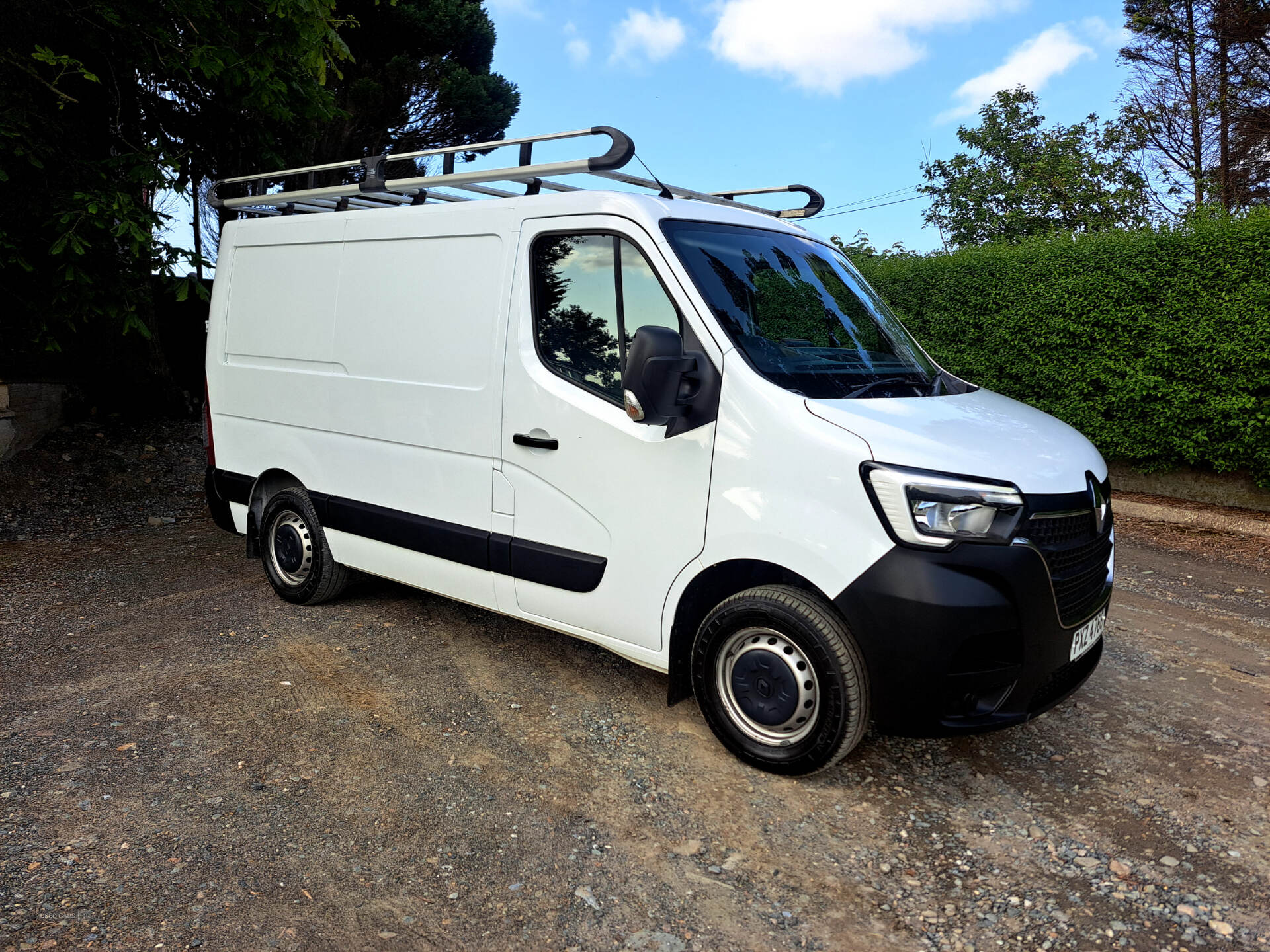 Jun 2021 Renault Master SL28dCi 135 Business Low Roof Van