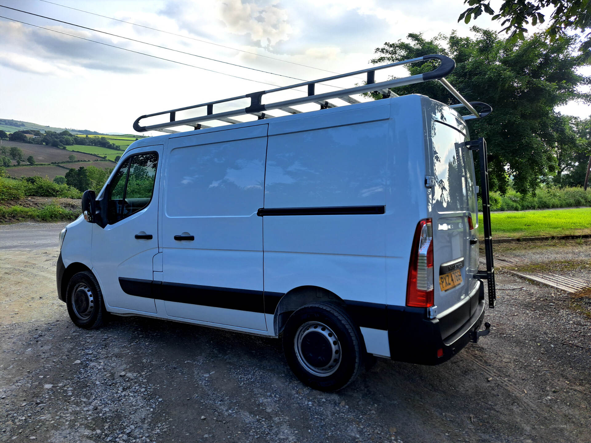 Jun 2021 Renault Master SL28dCi 135 Business Low Roof Van