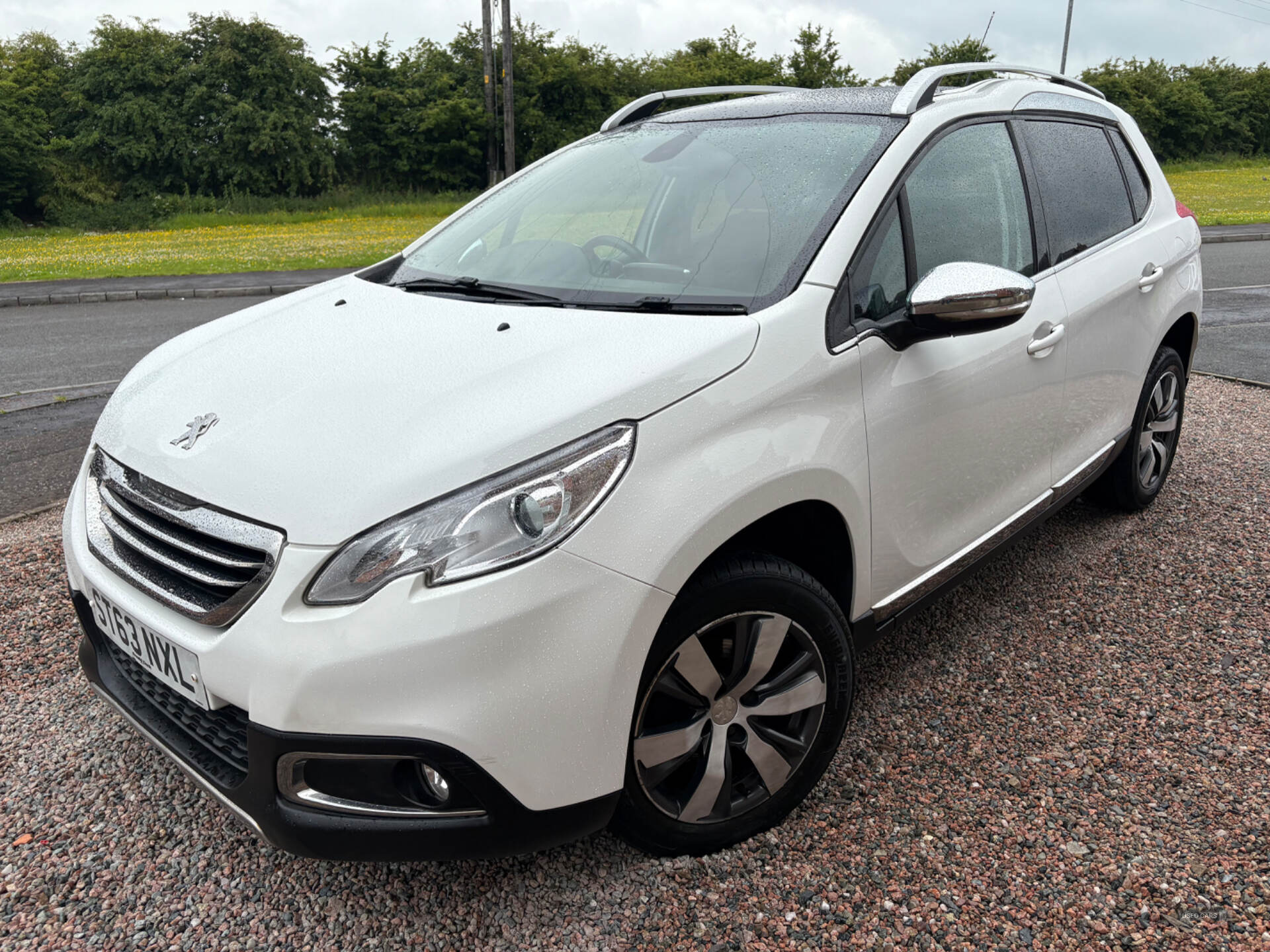 Feb 2014 Peugeot 2008 1.6 e-HDi Allure 5dr