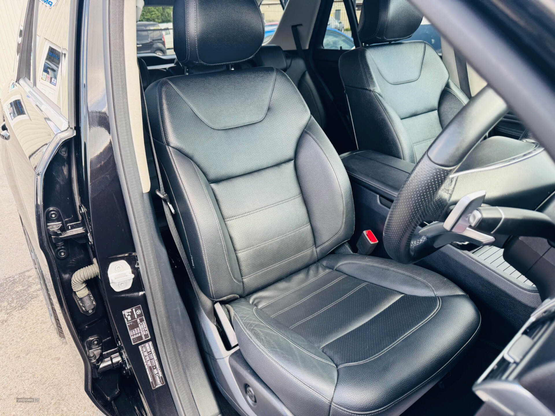 Jan 2017 Mercedes GLE-Class GLE 250d 4Matic AMG Line 5dr 9G-Tronic