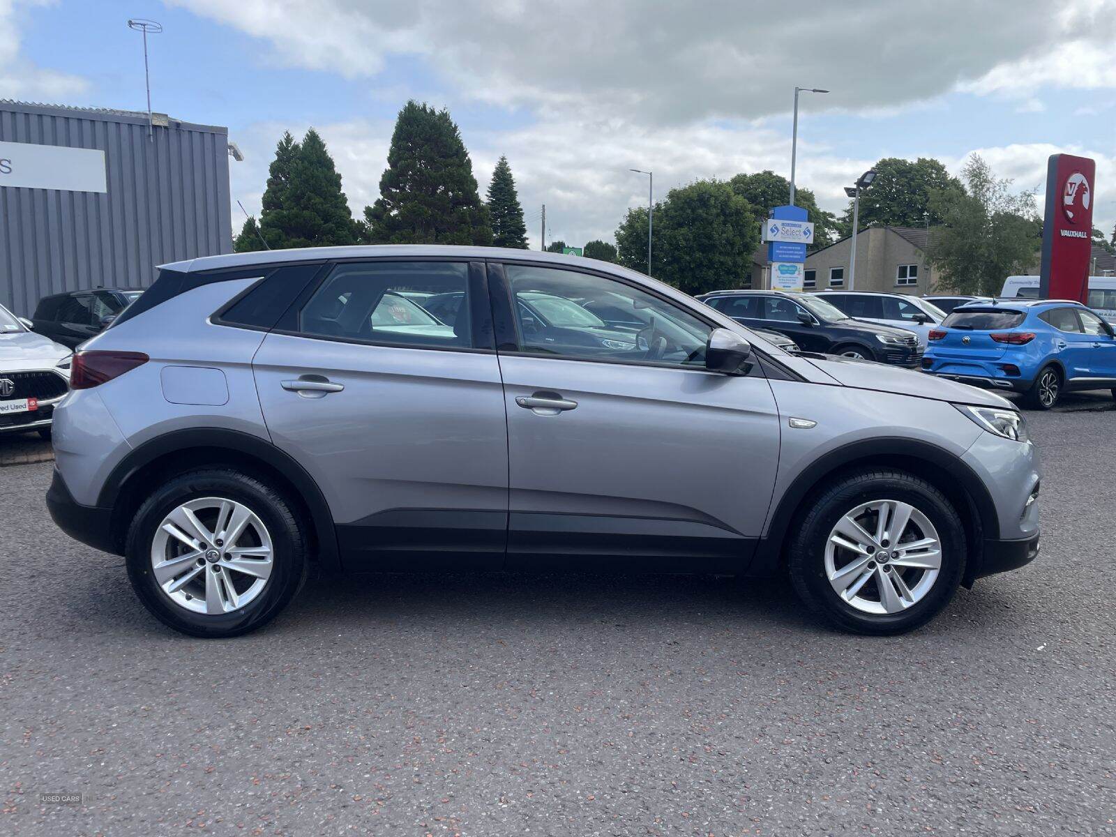 Sep 2020 Vauxhall Grandland X 1.5 Turbo D SE 5dr Auto