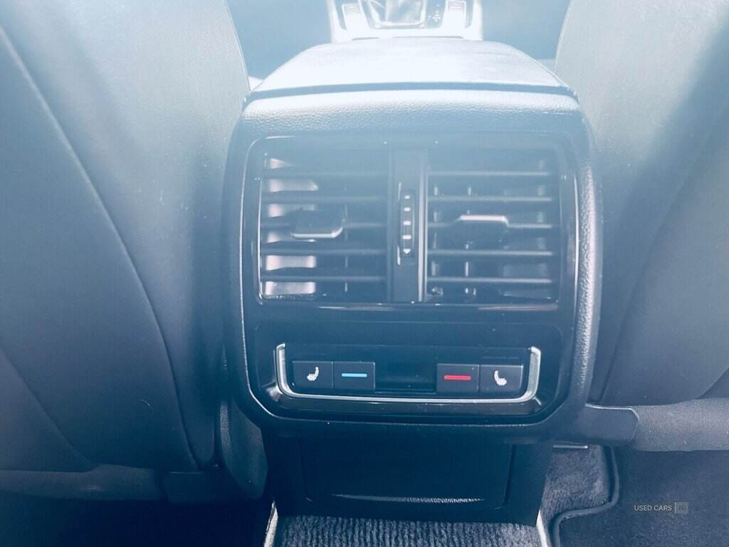 Aug 2017 Volkswagen Arteon 2.0 BiTDI SCR 240 Elegance 5dr 4MOTION DSG