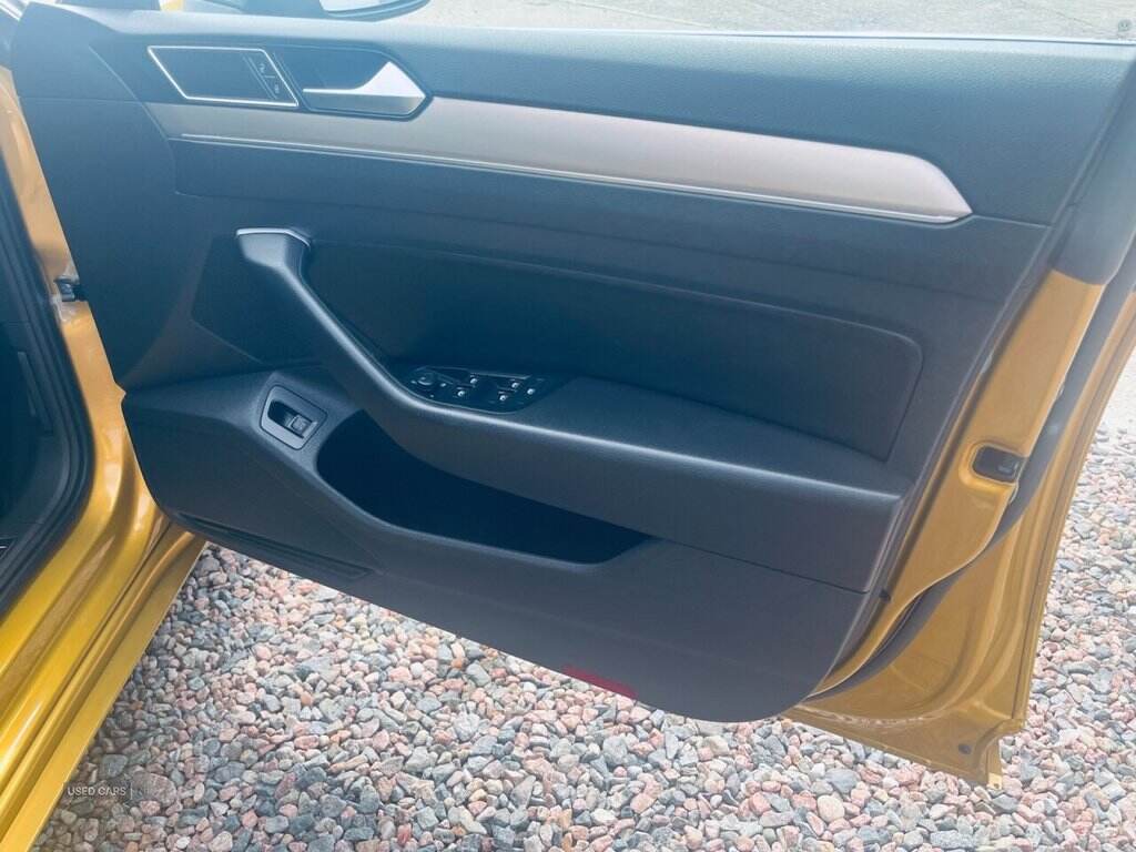 Aug 2017 Volkswagen Arteon 2.0 BiTDI SCR 240 Elegance 5dr 4MOTION DSG