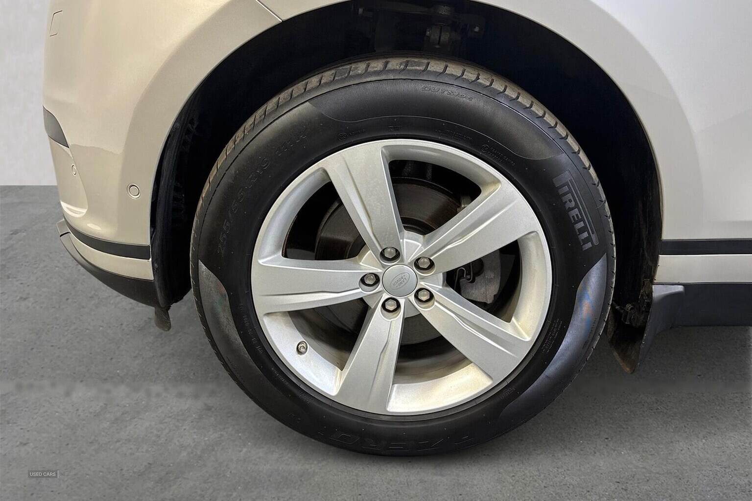 May 2019 Land Rover Range Rover Velar 2.0 P250 Se 5Dr Auto