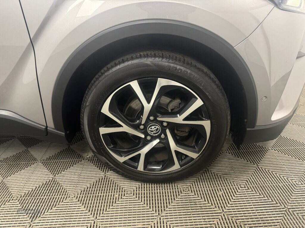 Jun 2017 Toyota C-HR 1.2T Dynamic 5dr