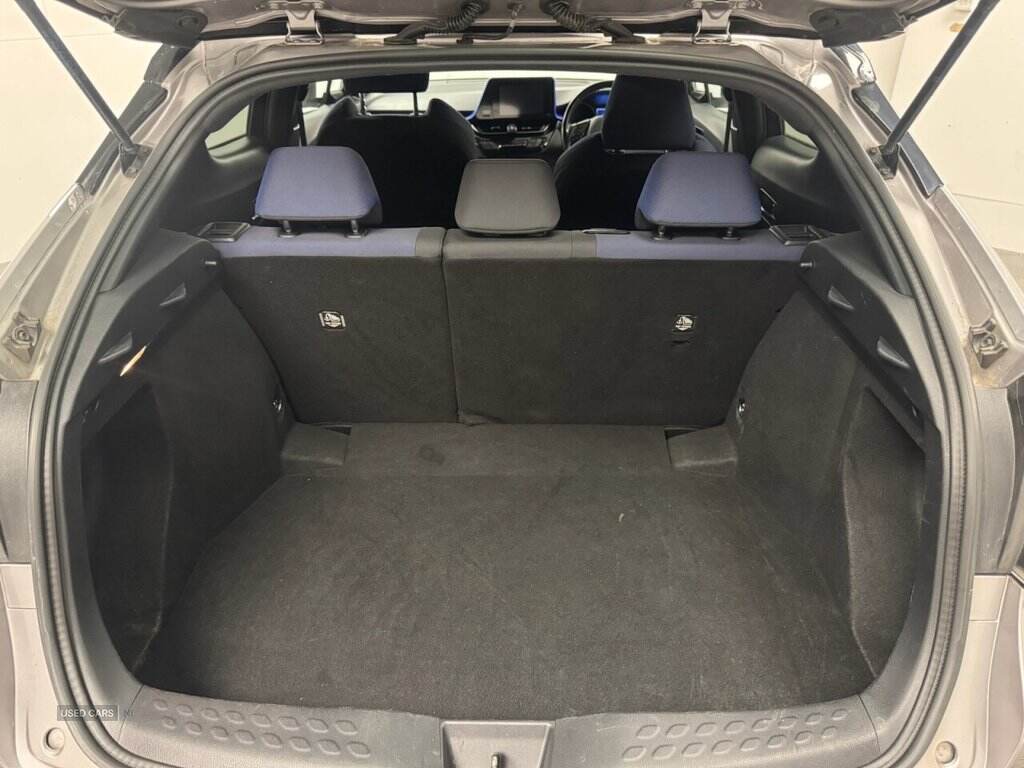 Jun 2017 Toyota C-HR 1.2T Dynamic 5dr