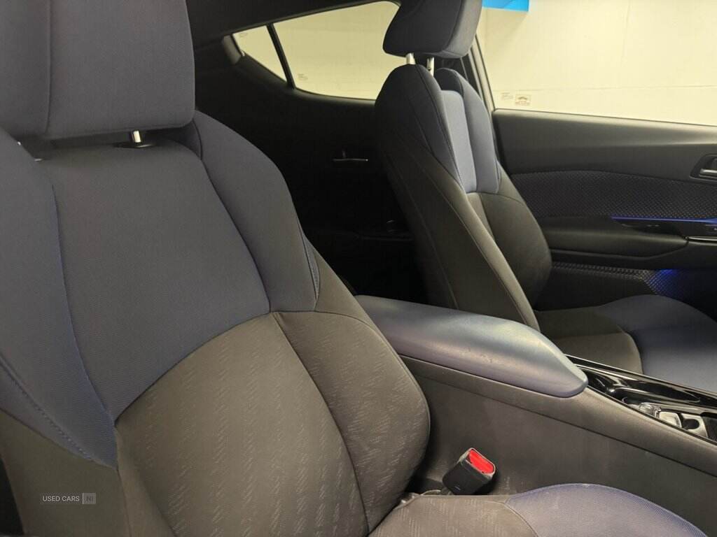 Jun 2017 Toyota C-HR 1.2T Dynamic 5dr