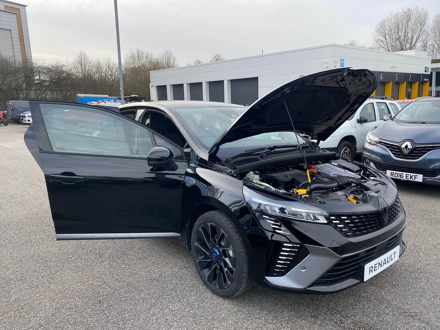 Jun 2025 Renault Clio 1.6 E-Tech Full Hybrid 145 Esprit Alpine 5Dr Auto