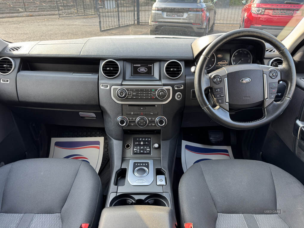 Jan 2015 Land Rover Discovery 3.0 SDV6 SE 5dr Auto