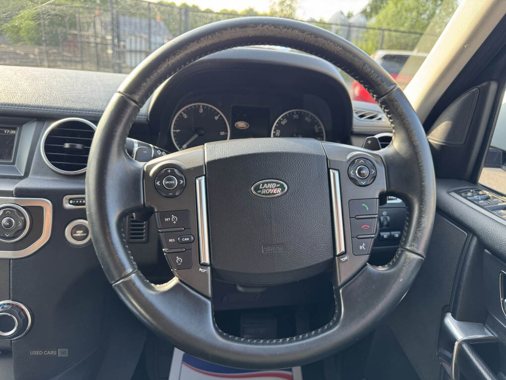 Jan 2015 Land Rover Discovery 3.0 SDV6 SE 5dr Auto