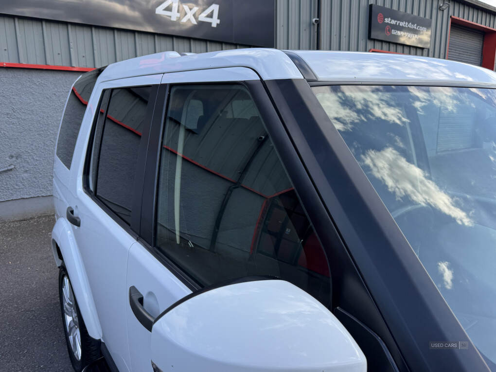 Jan 2015 Land Rover Discovery 3.0 SDV6 SE 5dr Auto
