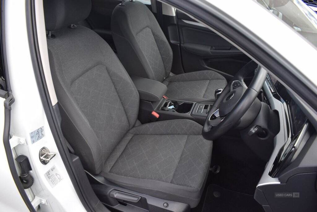 May 2021 Volkswagen Golf 1.0 TSI Life 5dr