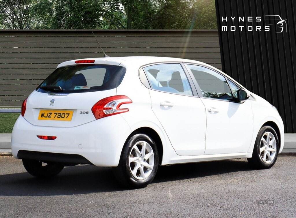 Nov 2014 Peugeot 208 1.0 VTi Active 5dr
