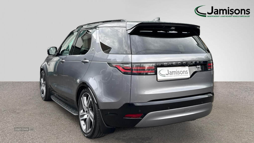May 2021 Land Rover Discovery 3.0 D300 R-Dynamic SE 5dr Auto