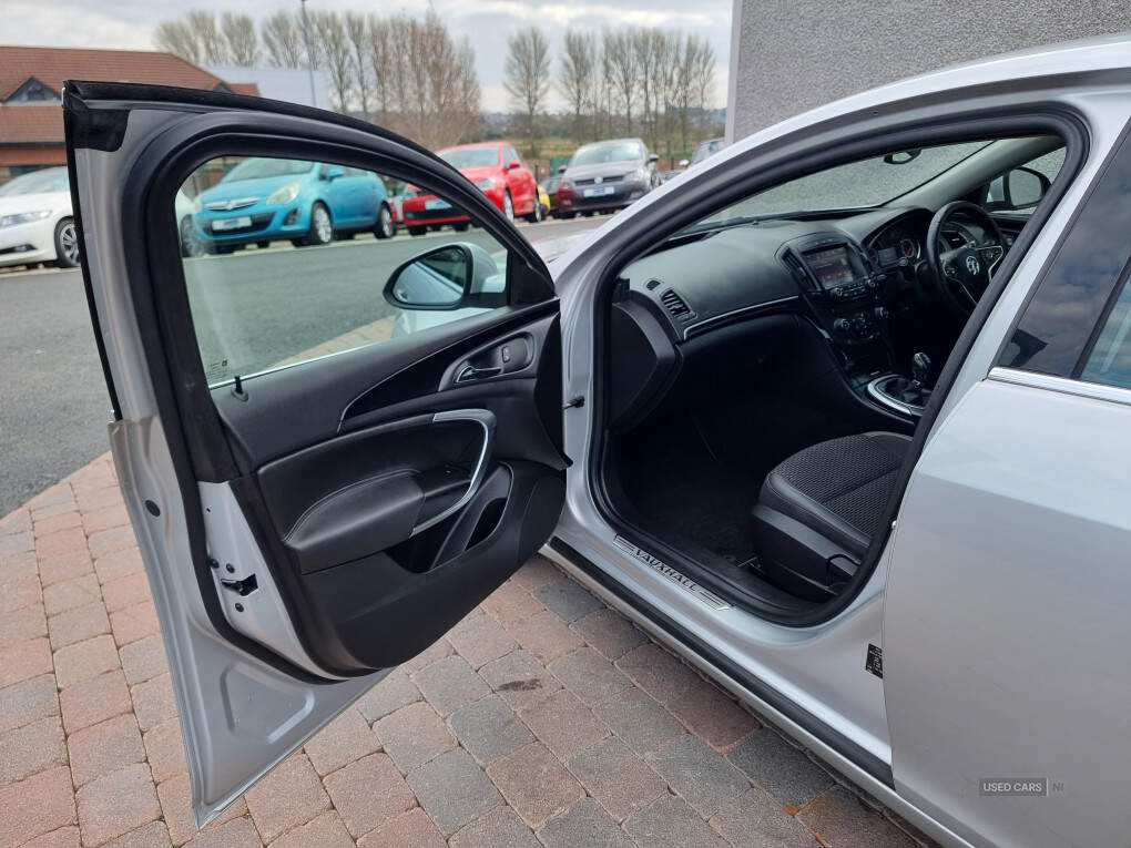 Sep 2015 Vauxhall Insignia 1.6 CDTi ecoFLEX Tech Line 5dr [Start Stop]