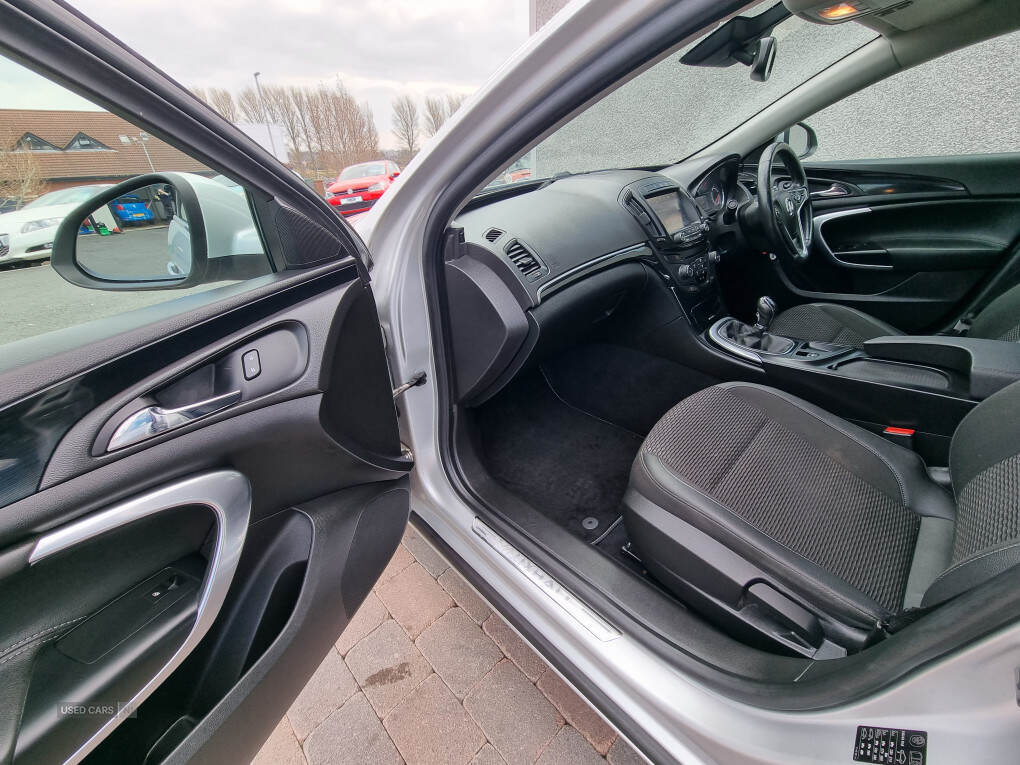 Sep 2015 Vauxhall Insignia 1.6 CDTi ecoFLEX Tech Line 5dr [Start Stop]