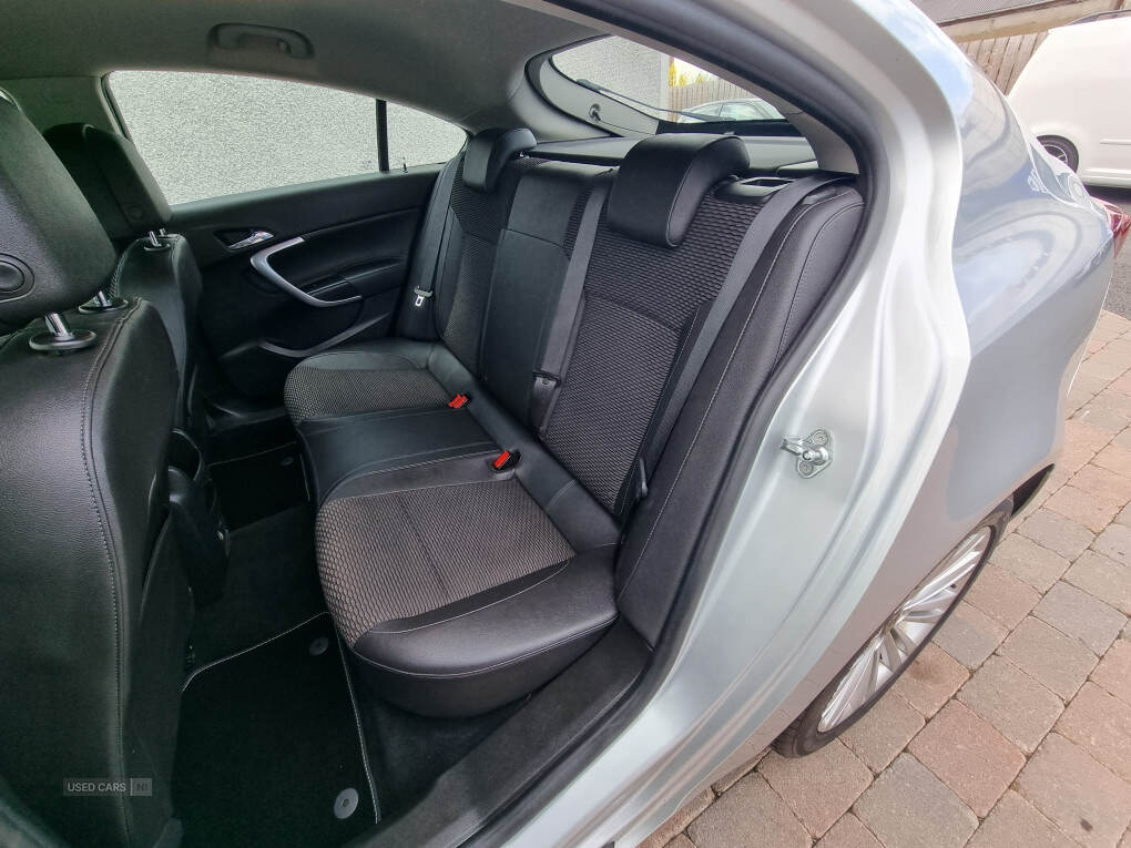 Sep 2015 Vauxhall Insignia 1.6 CDTi ecoFLEX Tech Line 5dr [Start Stop]