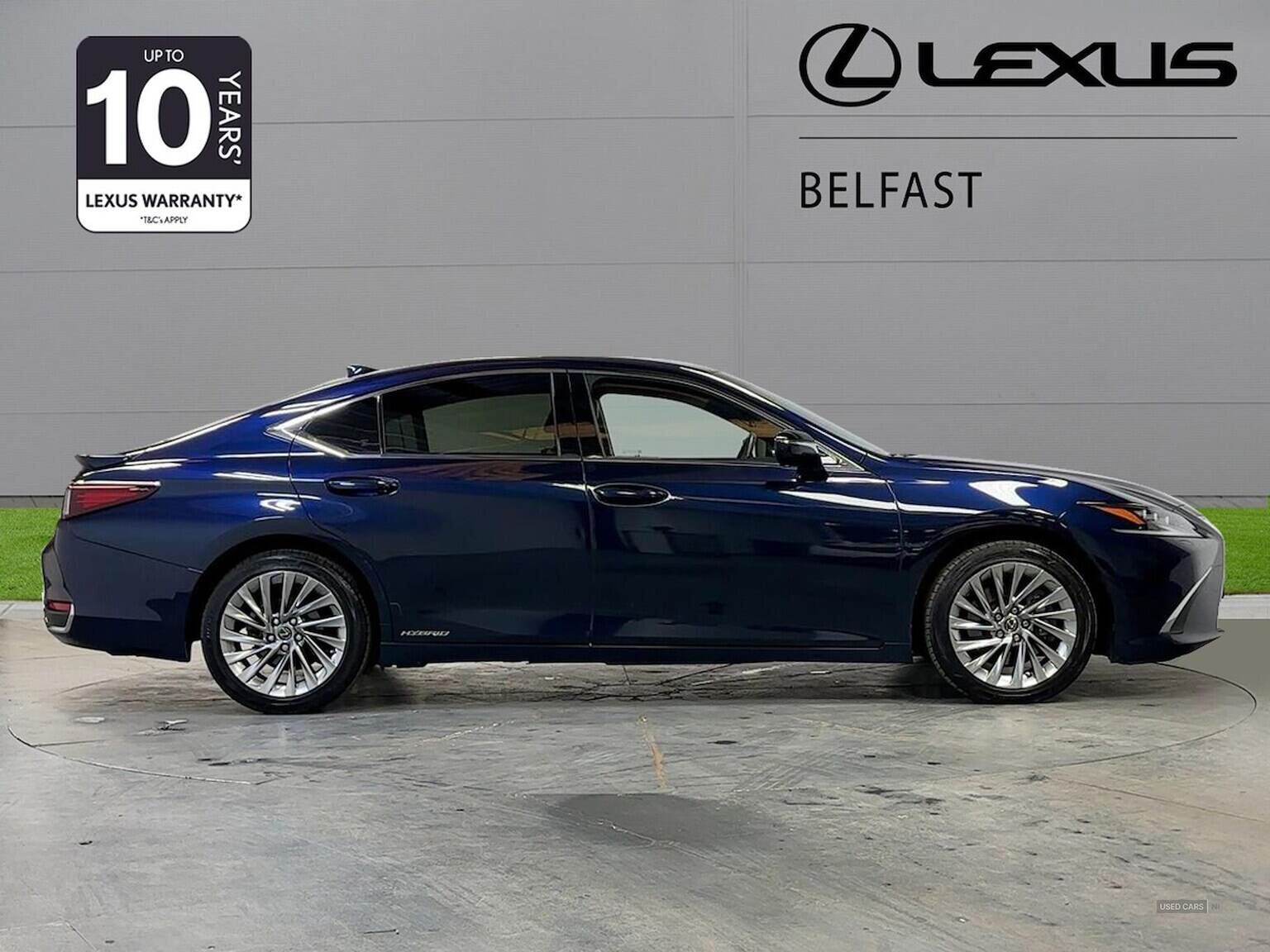 May 2022 Lexus ES 300H 2.5 Takumi 4Dr Cvt