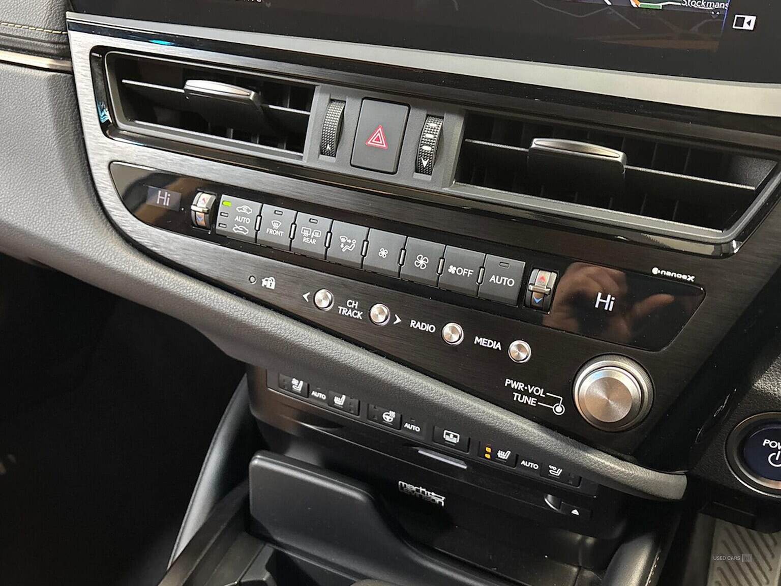 May 2022 Lexus ES 300H 2.5 Takumi 4Dr Cvt