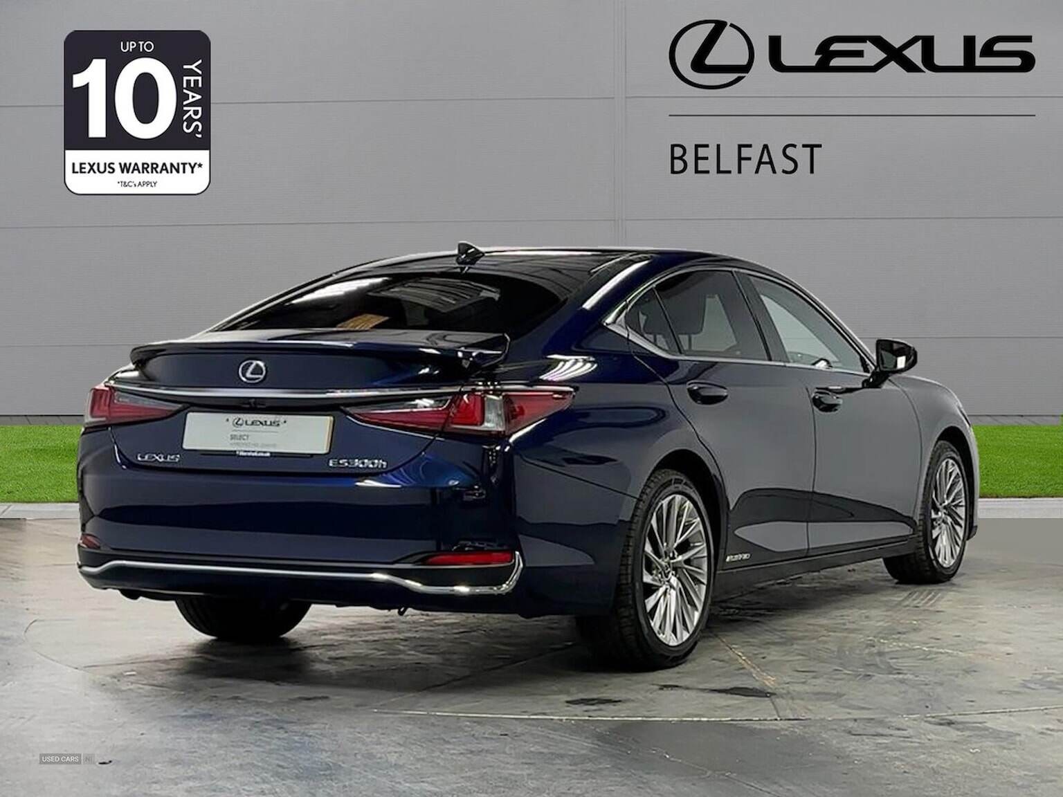 May 2022 Lexus ES 300H 2.5 Takumi 4Dr Cvt
