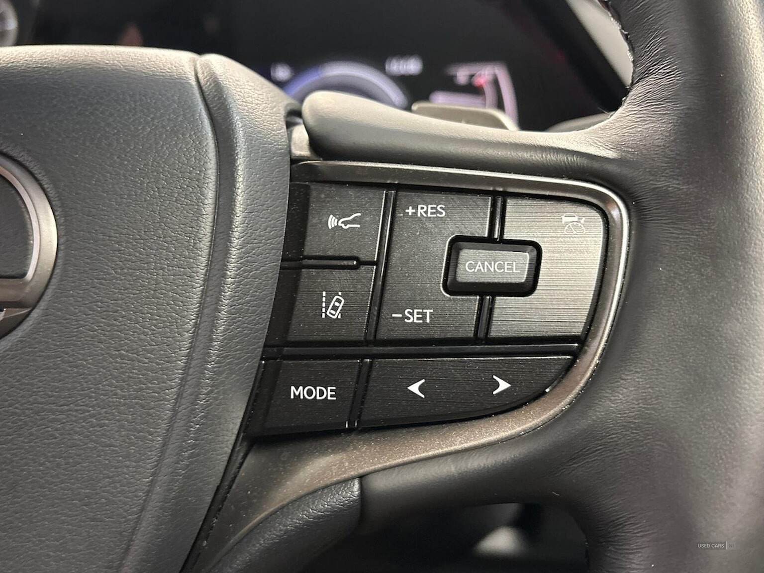 May 2022 Lexus ES 300H 2.5 Takumi 4Dr Cvt