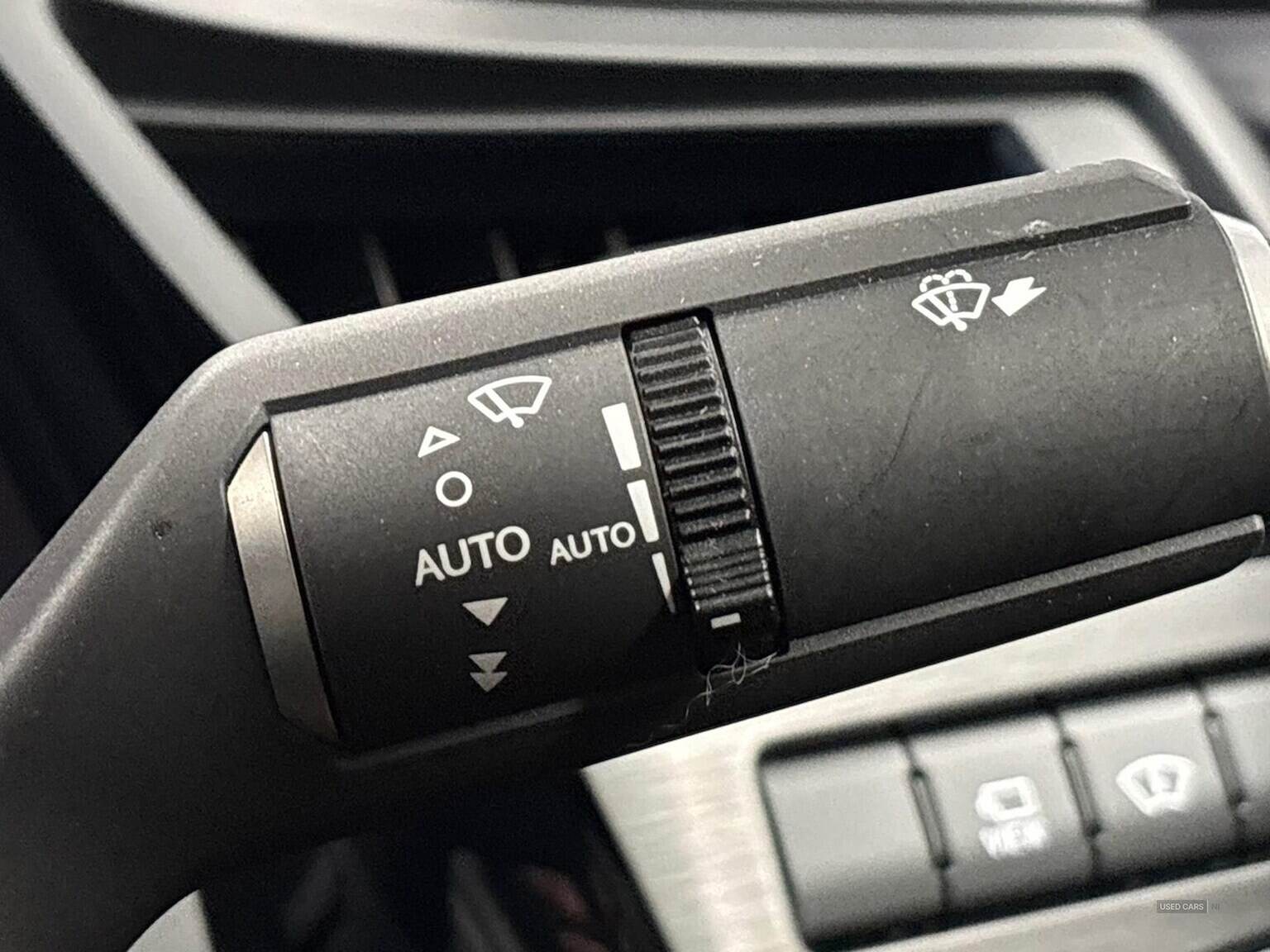 May 2022 Lexus ES 300H 2.5 Takumi 4Dr Cvt
