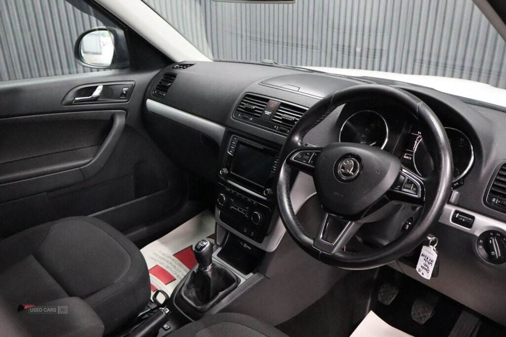 Feb 2015 Skoda Yeti 2.0 TDI CR SE 5dr