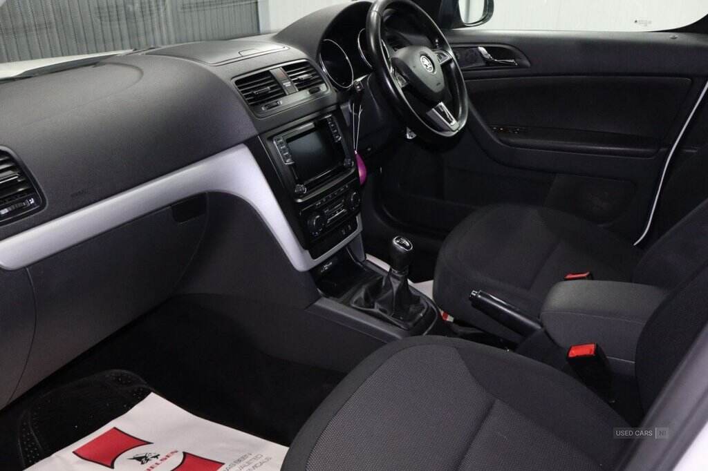 Feb 2015 Skoda Yeti 2.0 TDI CR SE 5dr