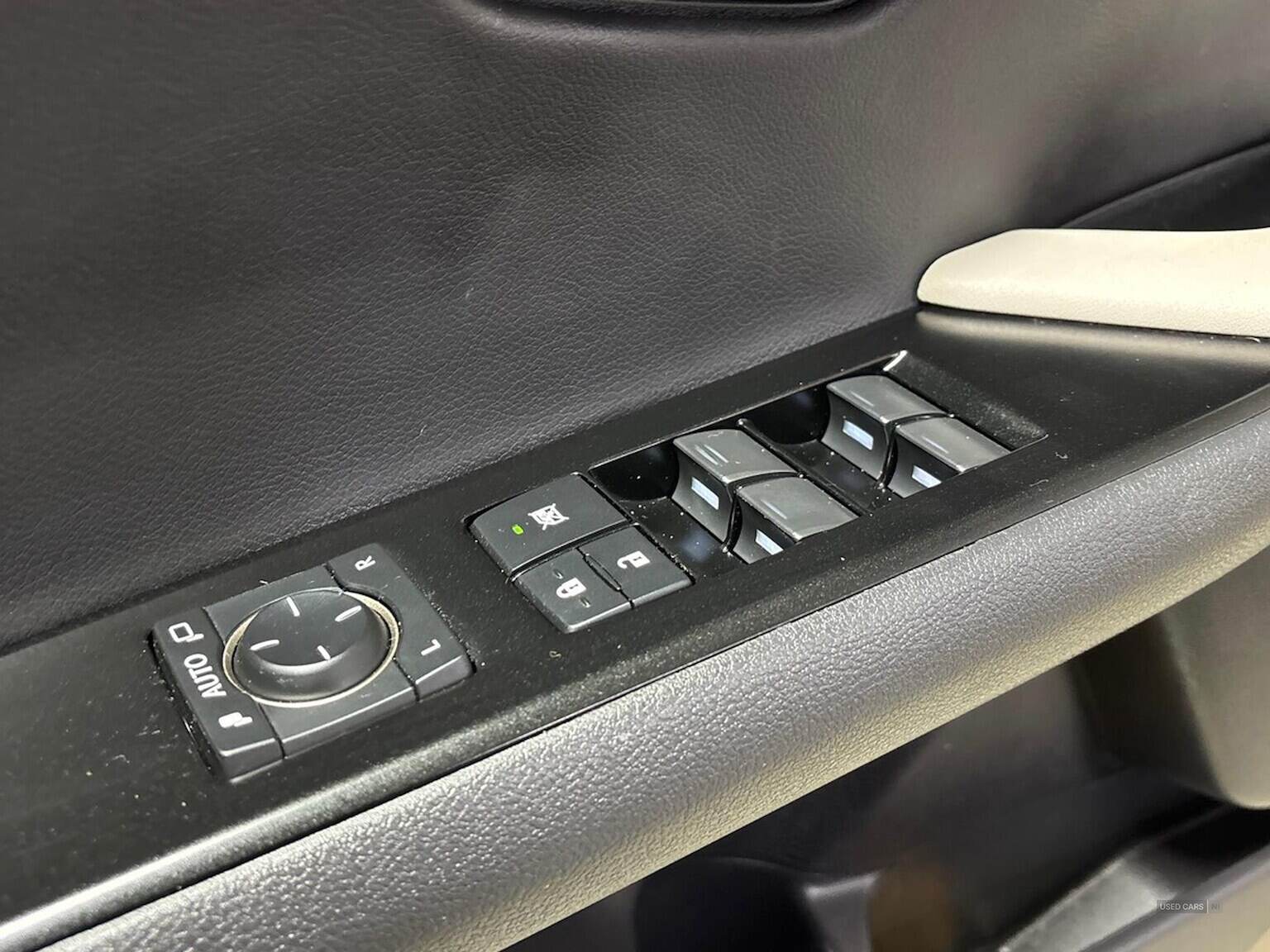 Oct 2023 Lexus UX 250H 2.0 5Dr Cvt [Premium Plus]