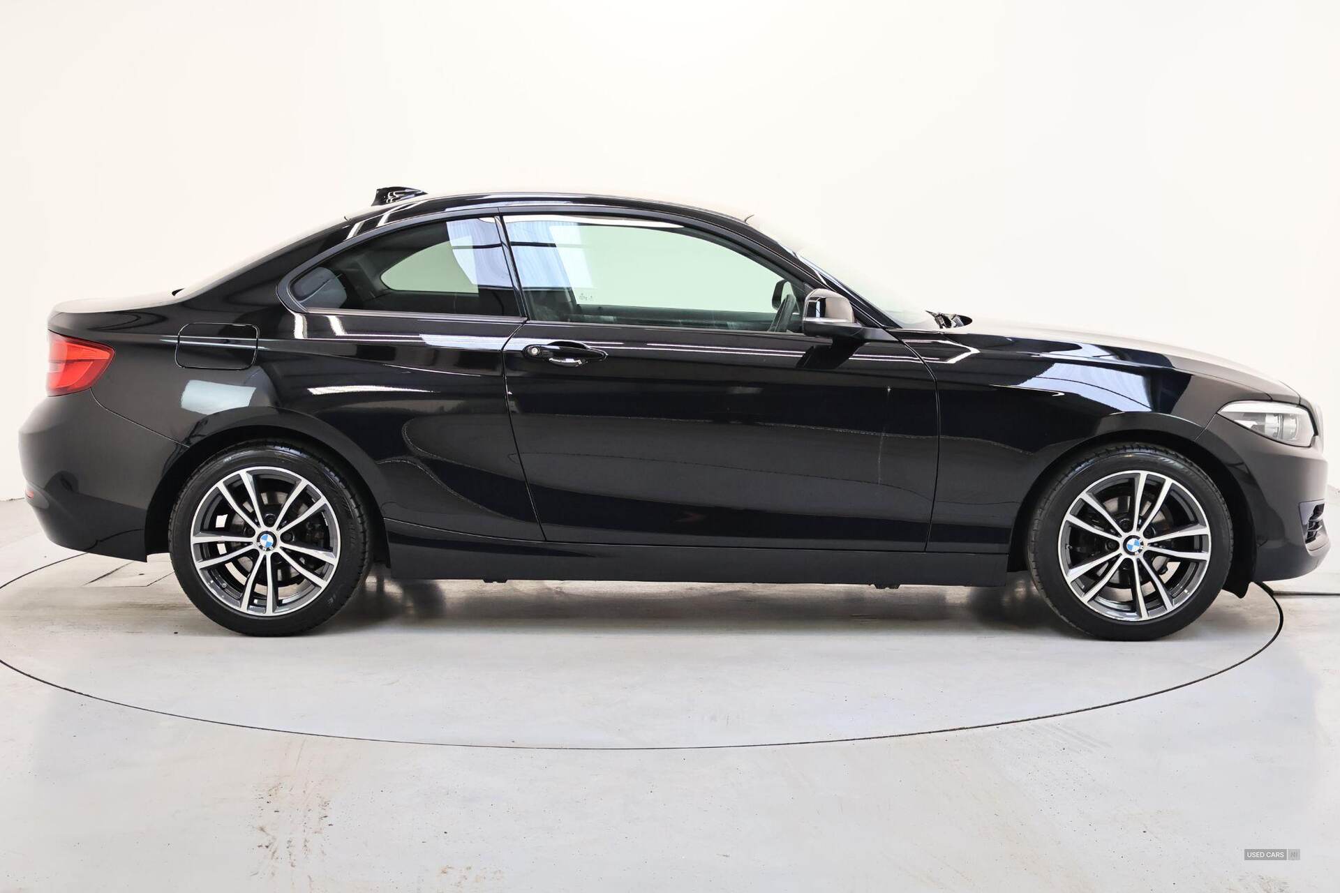 Dec 2017 BMW 2 Series 218i Sport 2dr [Nav] Step Auto