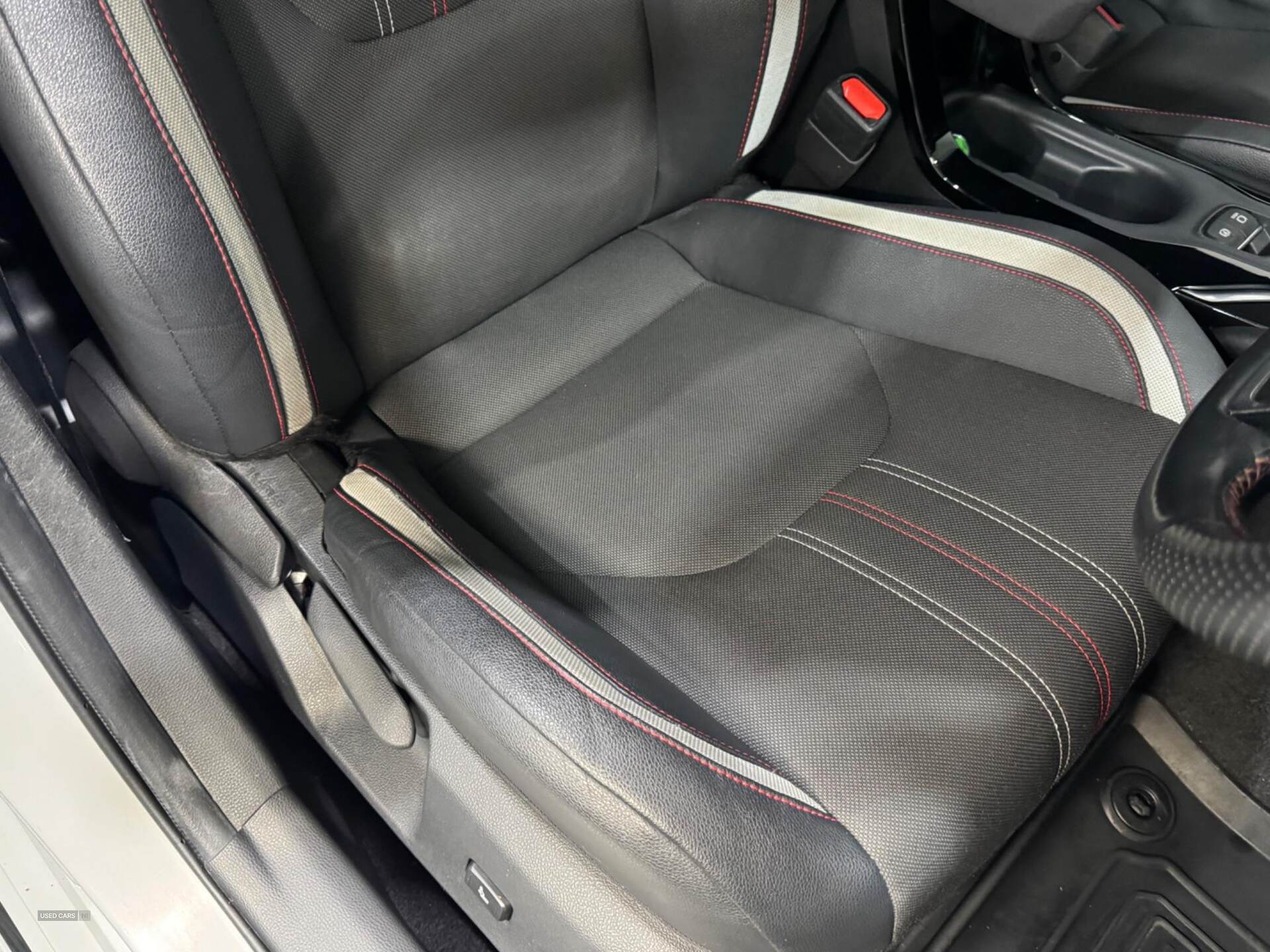 Jun 2020 Toyota Corolla 1.8 VVT-i Hybrid GR Sport 5dr CVT