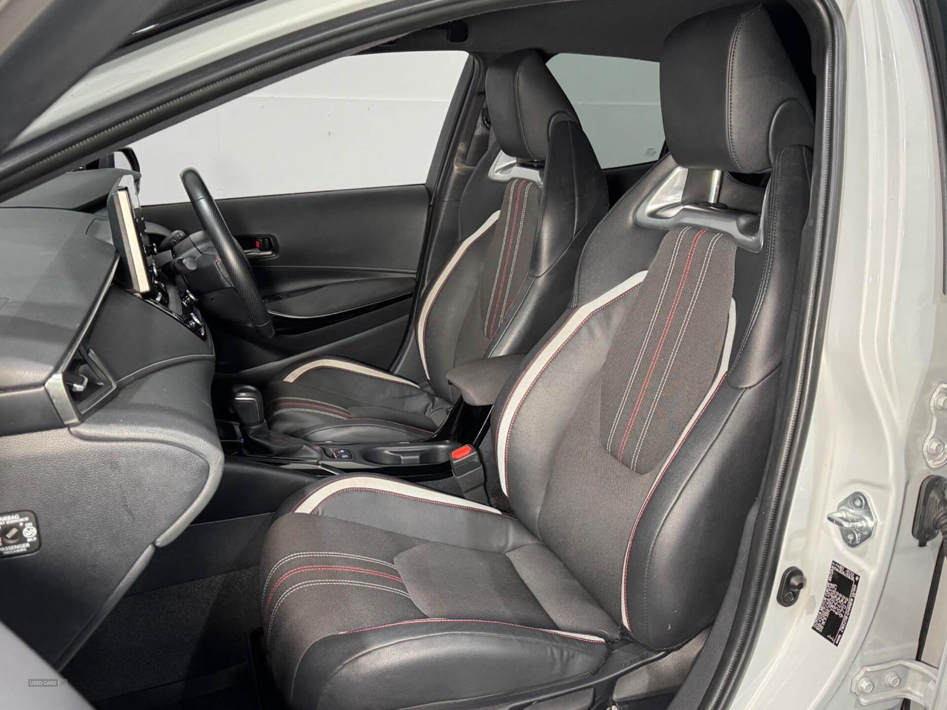 Jun 2020 Toyota Corolla 1.8 VVT-i Hybrid GR Sport 5dr CVT