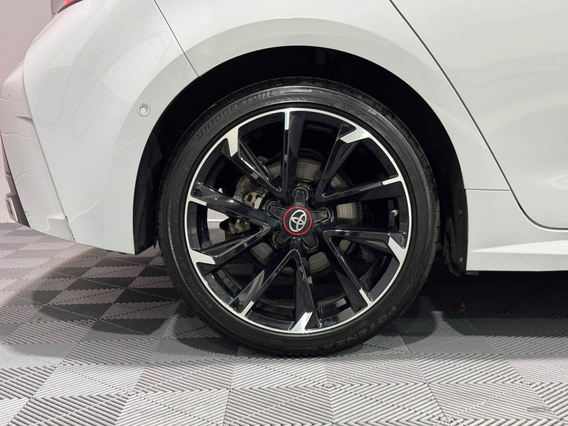 Jun 2020 Toyota Corolla 1.8 VVT-i Hybrid GR Sport 5dr CVT