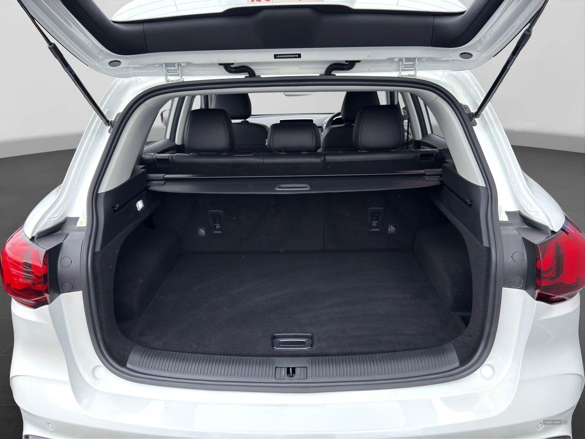  2024 MG HS HS 1.5 T-GDI SE DCT Euro 6 (s/s) 5dr
